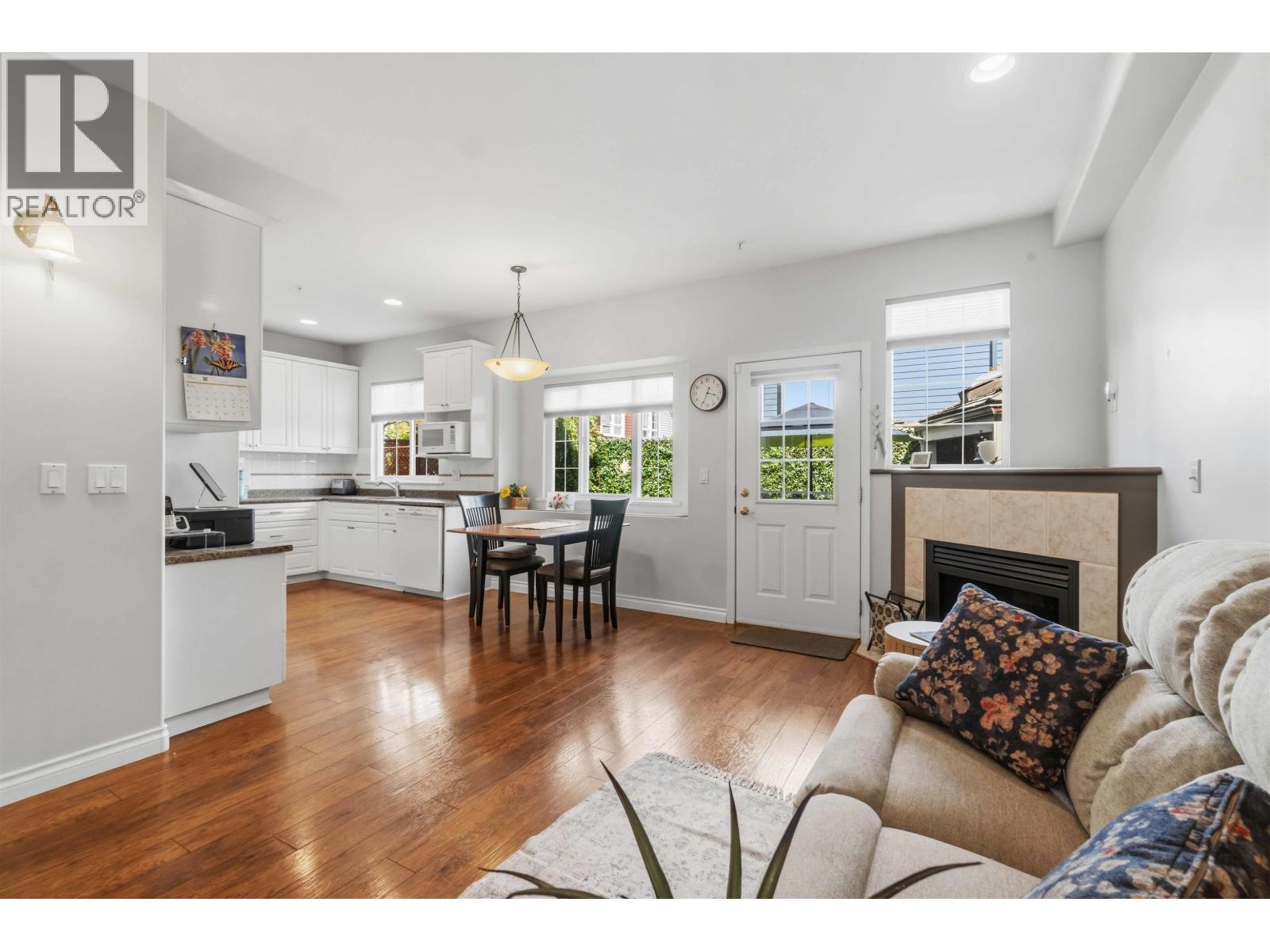 7 2125 Clarke Street, Port Moody, British Columbia  V3H 1Y5 - Photo 12 - R3130176