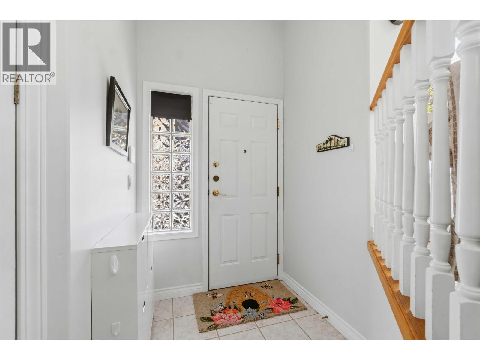 7 2125 Clarke Street, Port Moody, British Columbia  V3H 1Y5 - Photo 2 - R3130176