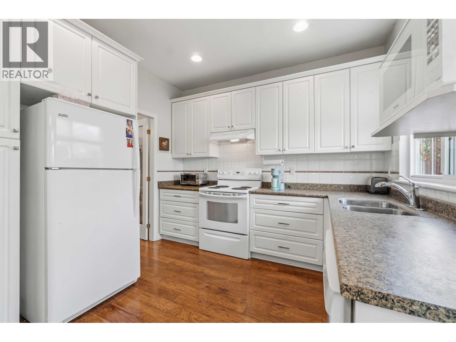 7 2125 Clarke Street, Port Moody, British Columbia  V3H 1Y5 - Photo 9 - R3130176