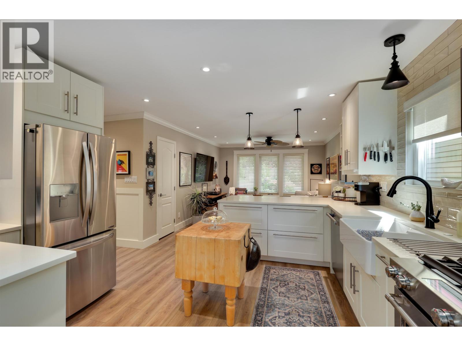 3821 Lonsdale Avenue, North Vancouver, British Columbia  V7N 3K8 - Photo 3 - R3130182