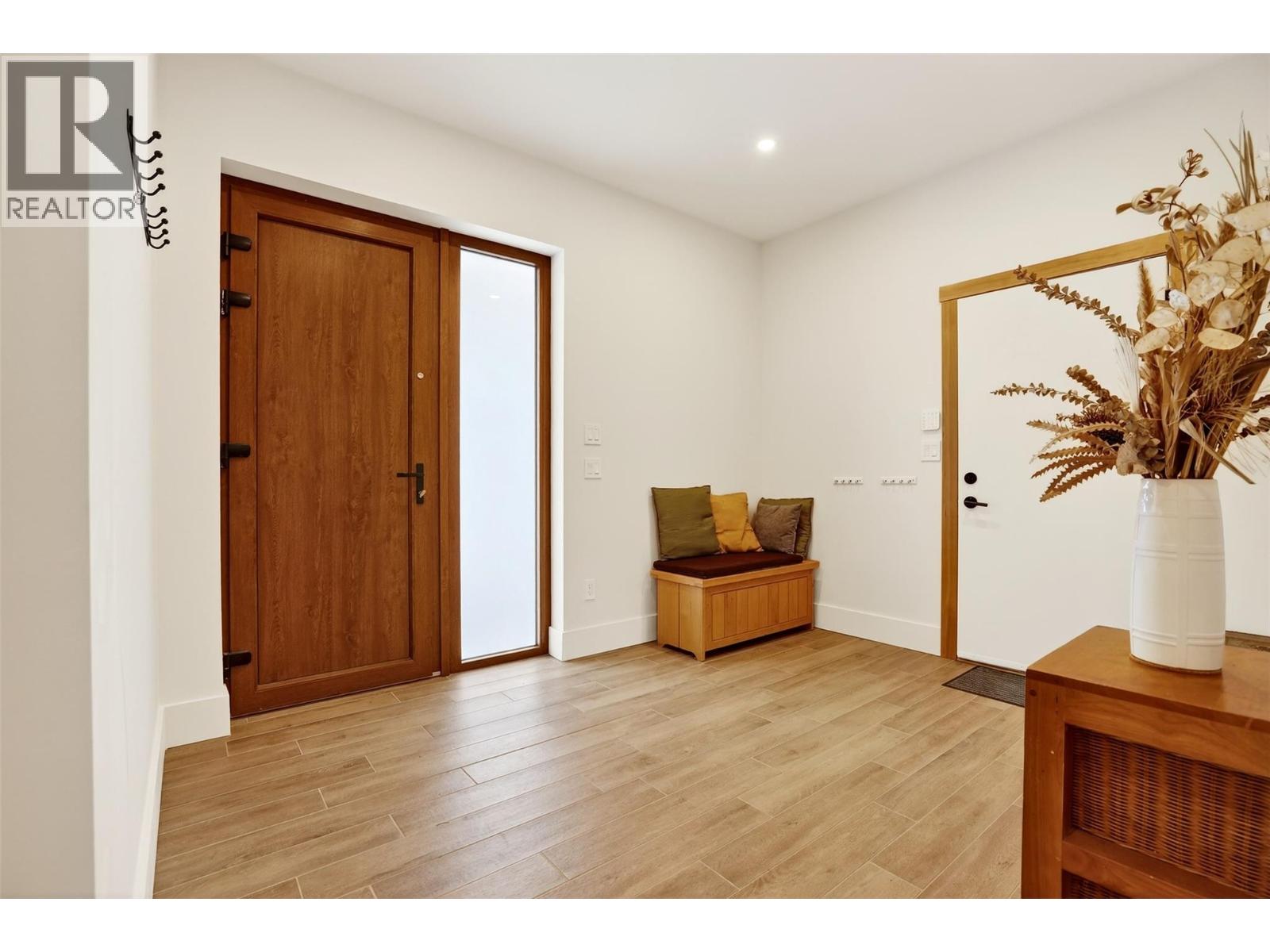 6804 Grandview Drive, Nelson, British Columbia  V1L 6W6 - Photo 12 - 10389593