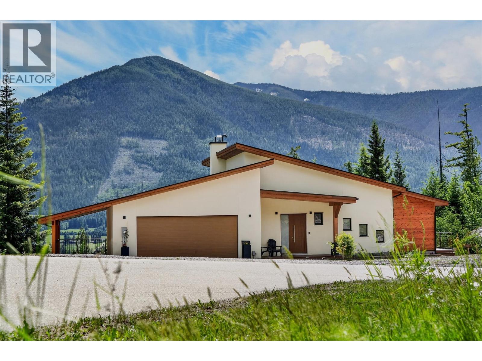 6804 Grandview Drive, Nelson, British Columbia  V1L 6W6 - Photo 2 - 10389593