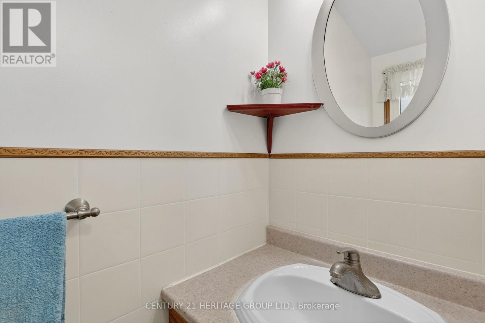 251 Collings Avenue, Bradford West Gwillimbury (Bradford), Ontario  L3Z 1W4 - Photo 6 - N13222944