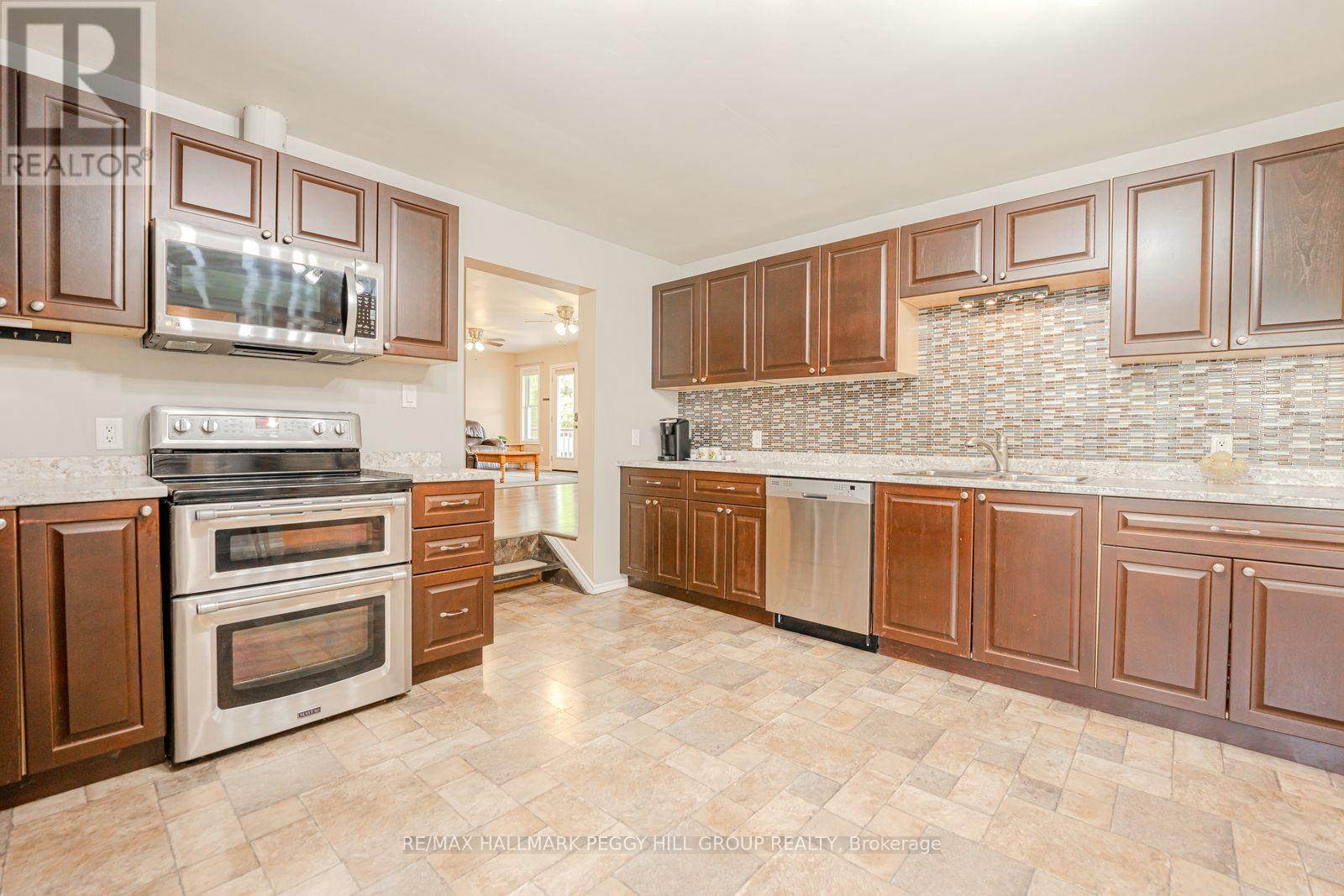 8747 10th Line, Essa, Ontario  L4M 4S4 - Photo 3 - N13222948