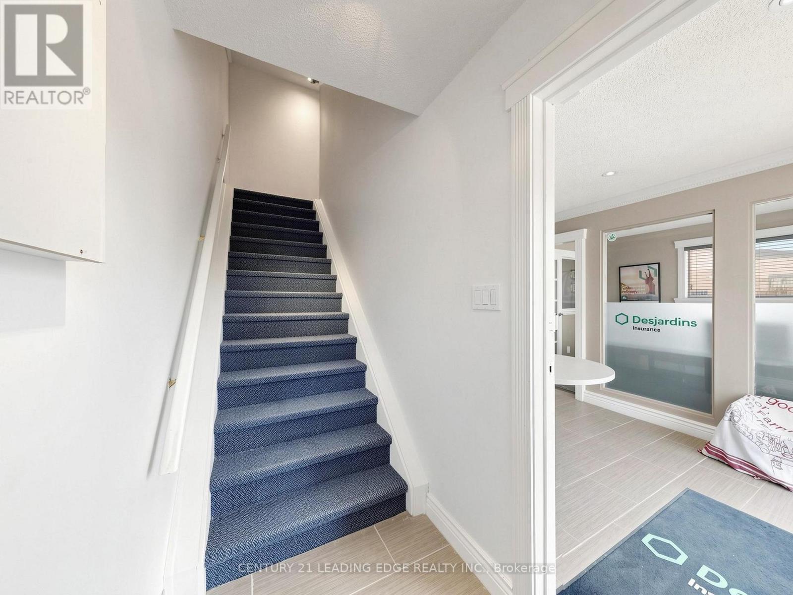 21 Metro Road S, Georgina, Ontario  L4P 1V7 - Photo 21 - N13222996