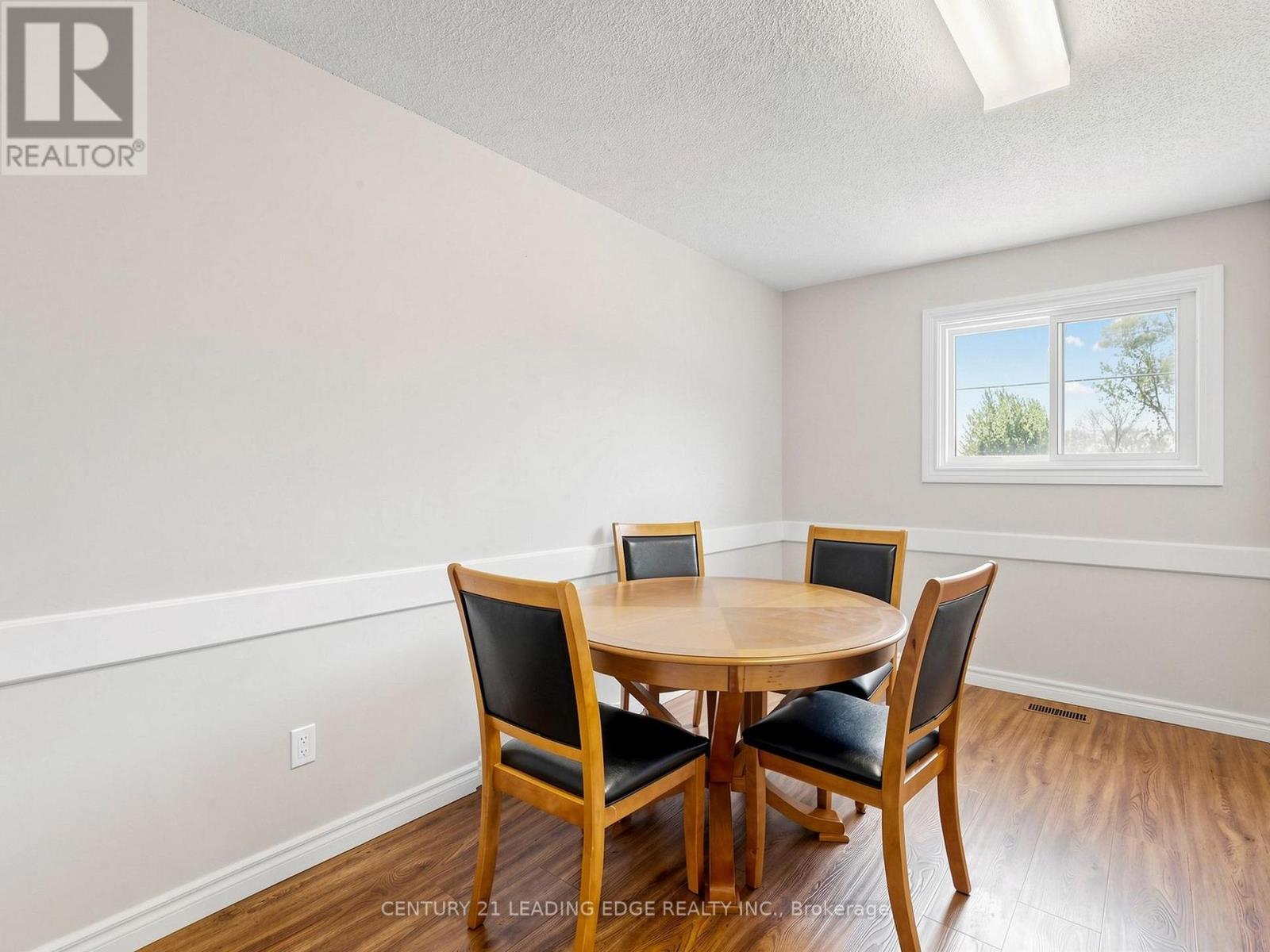 21 Metro Road S, Georgina, Ontario  L4P 1V7 - Photo 29 - N13222996