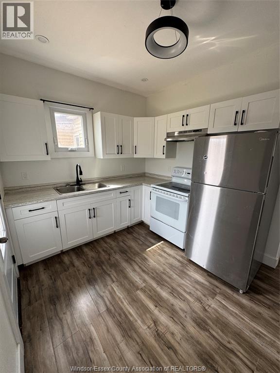 934 Gladstone, Windsor, Ontario  N9A 2T6 - Photo 2 - 26012687