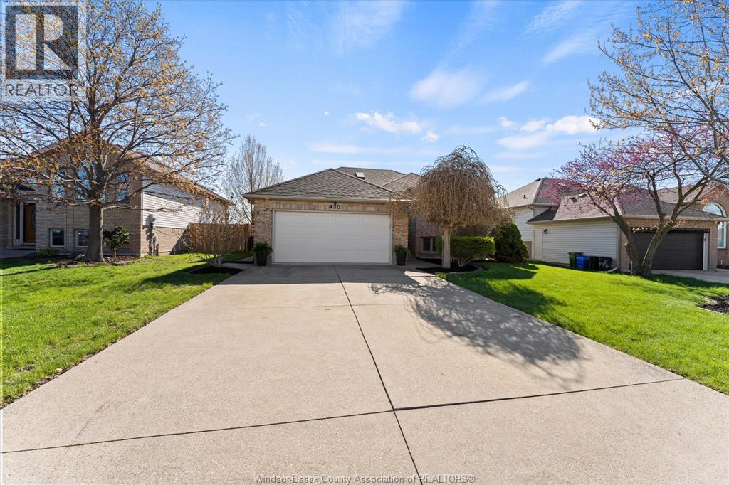 430 Woodridge Drive, Tecumseh, Ontario  N8N 4V5 - Photo 3 - 26012684