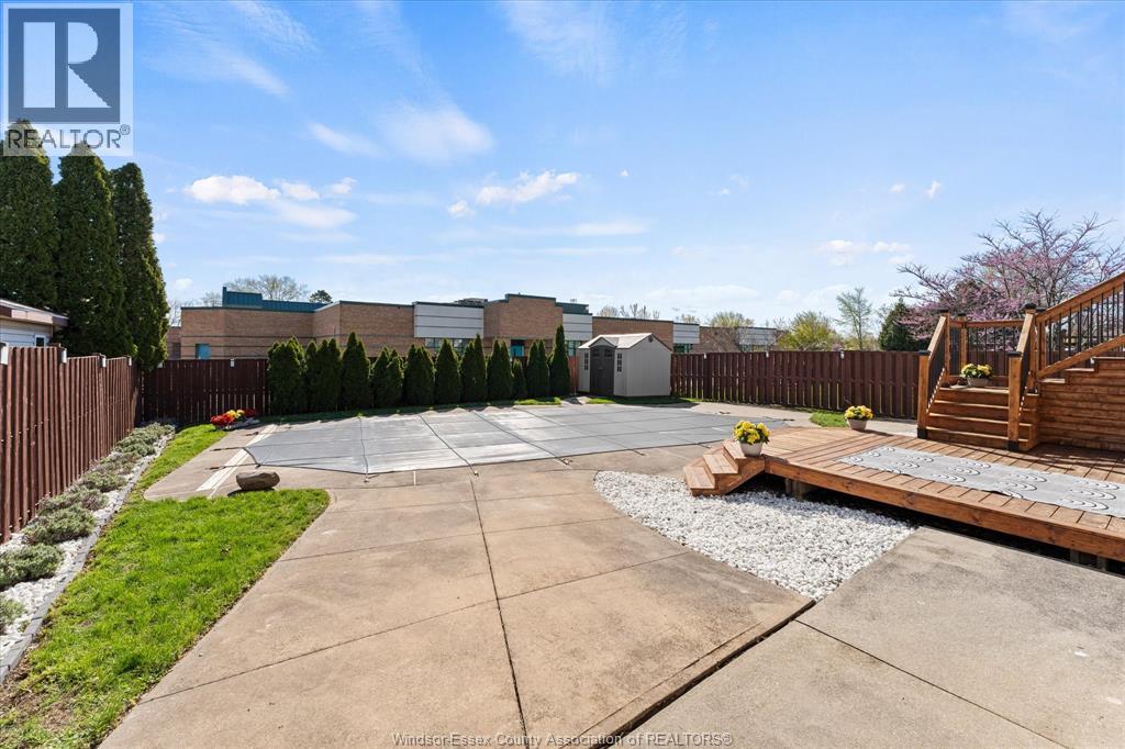 430 Woodridge Drive, Tecumseh, Ontario  N8N 4V5 - Photo 38 - 26012684