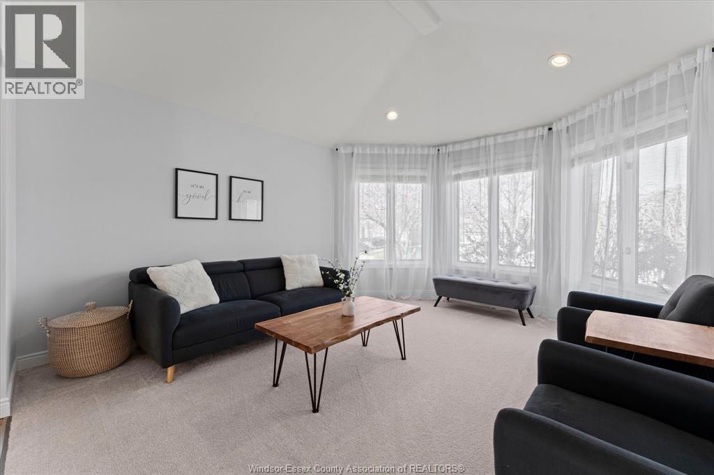 430 Woodridge Drive, Tecumseh, Ontario  N8N 4V5 - Photo 8 - 26012684