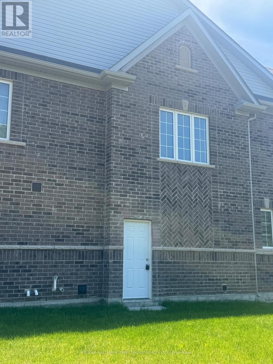 1210 Jim Brewster Circle, Oshawa, Ontario  L1K 0A3 - Photo 13 - E13205998