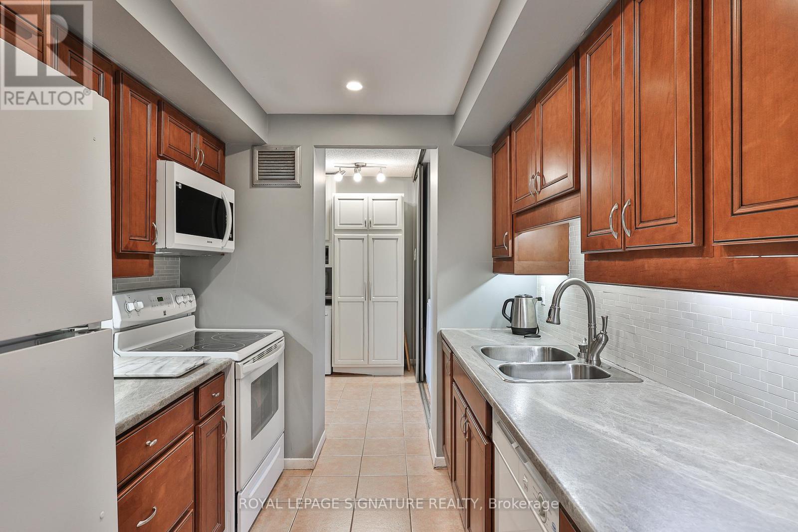 404 - 1300 Bloor Street, Mississauga, Ontario  L4Y 3Z2 - Photo 14 - W13222976