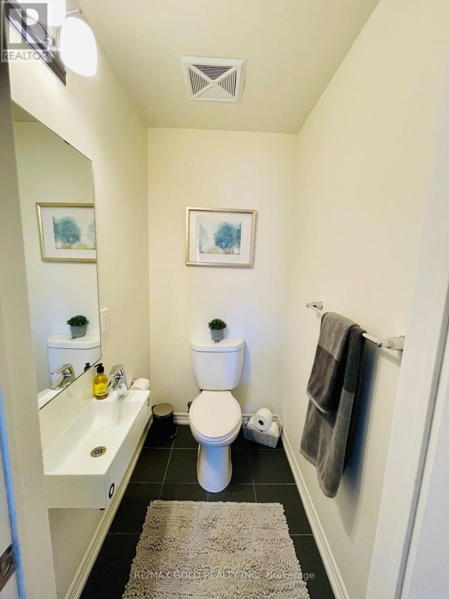 3 - 80 Eastwood Park Gardens, Toronto, Ontario  M8W 0B2 - Photo 10 - W13223054