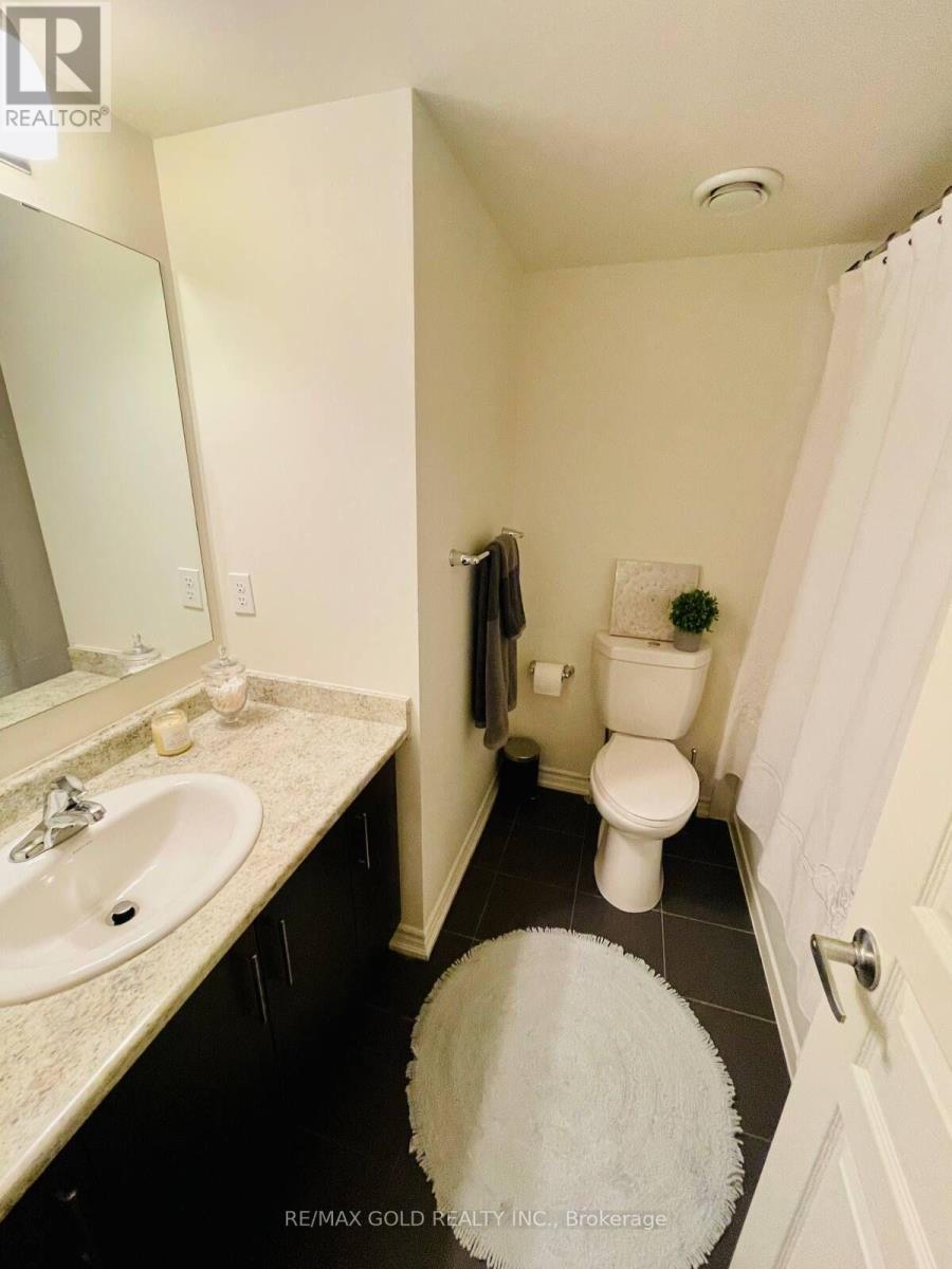 3 - 80 Eastwood Park Gardens, Toronto, Ontario  M8W 0B2 - Photo 13 - W13223054