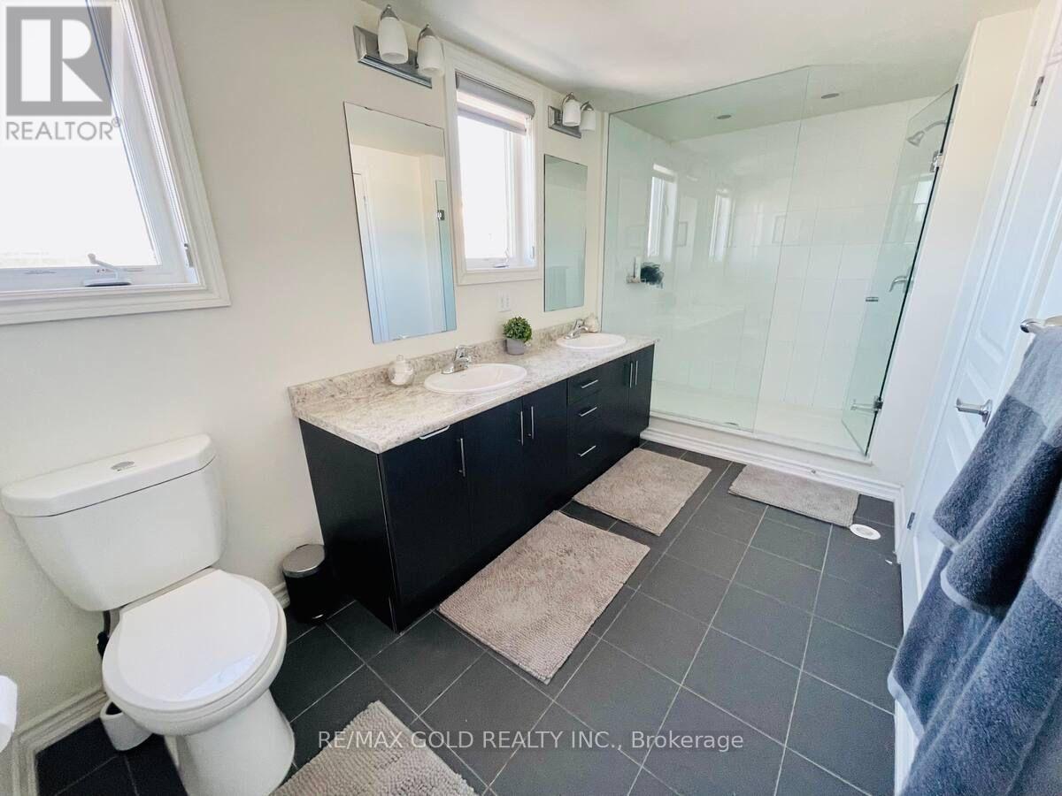 3 - 80 Eastwood Park Gardens, Toronto, Ontario  M8W 0B2 - Photo 15 - W13223054