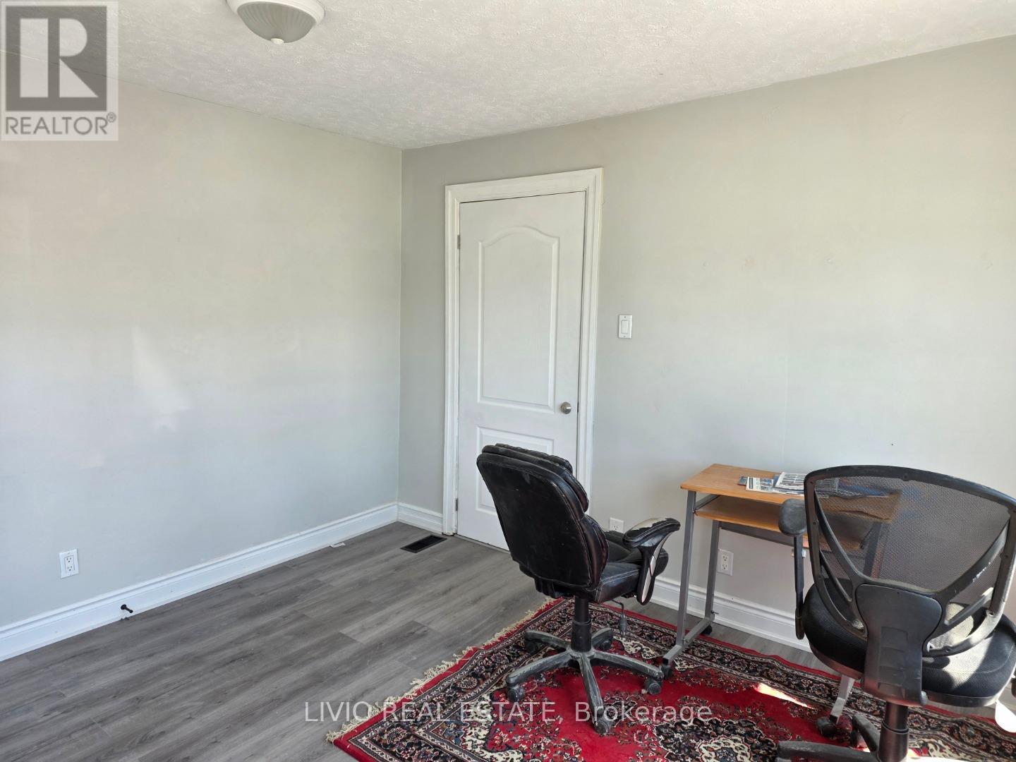 323 Queen Street E, Halton Hills, Ontario  L7J 1R1 - Photo 15 - W13223058