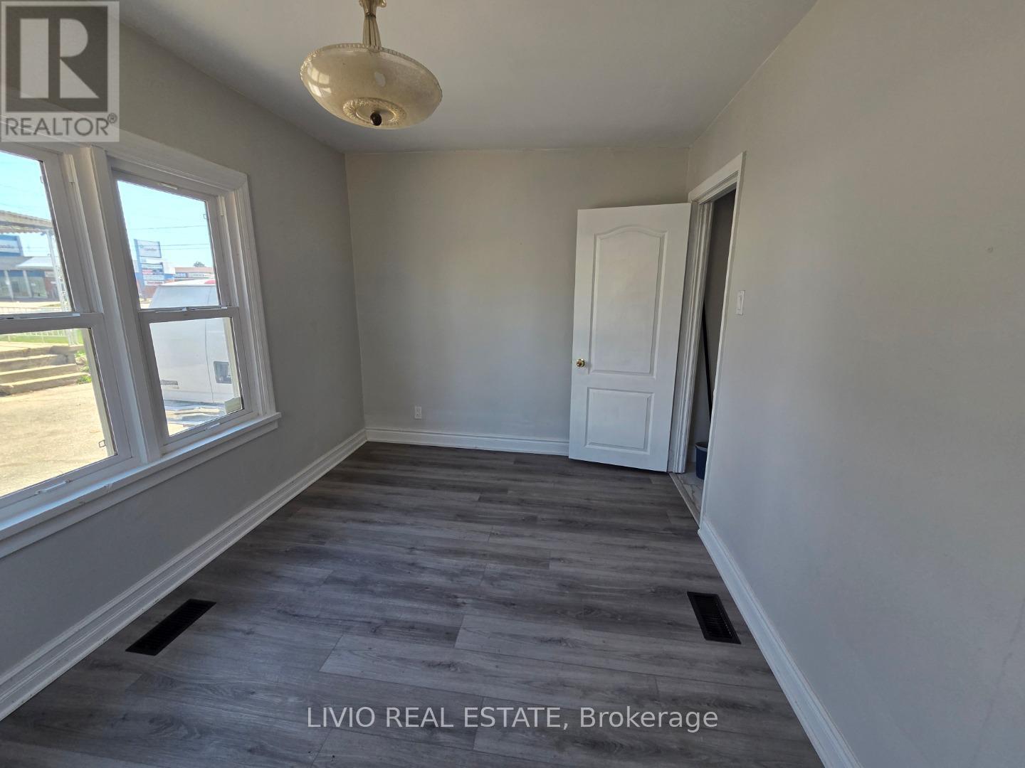 323 Queen Street E, Halton Hills, Ontario  L7J 1R1 - Photo 22 - W13223058