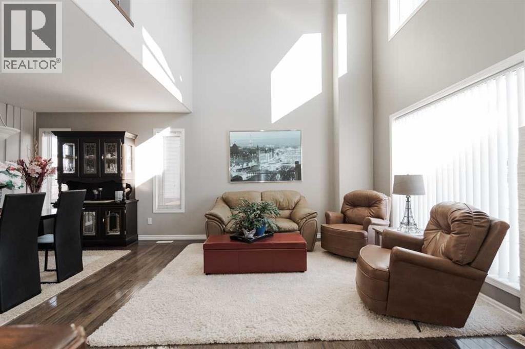172 Berard Crescent, Fort Mcmurray, Alberta  T9K 1V8 - Photo 4 - A2286594