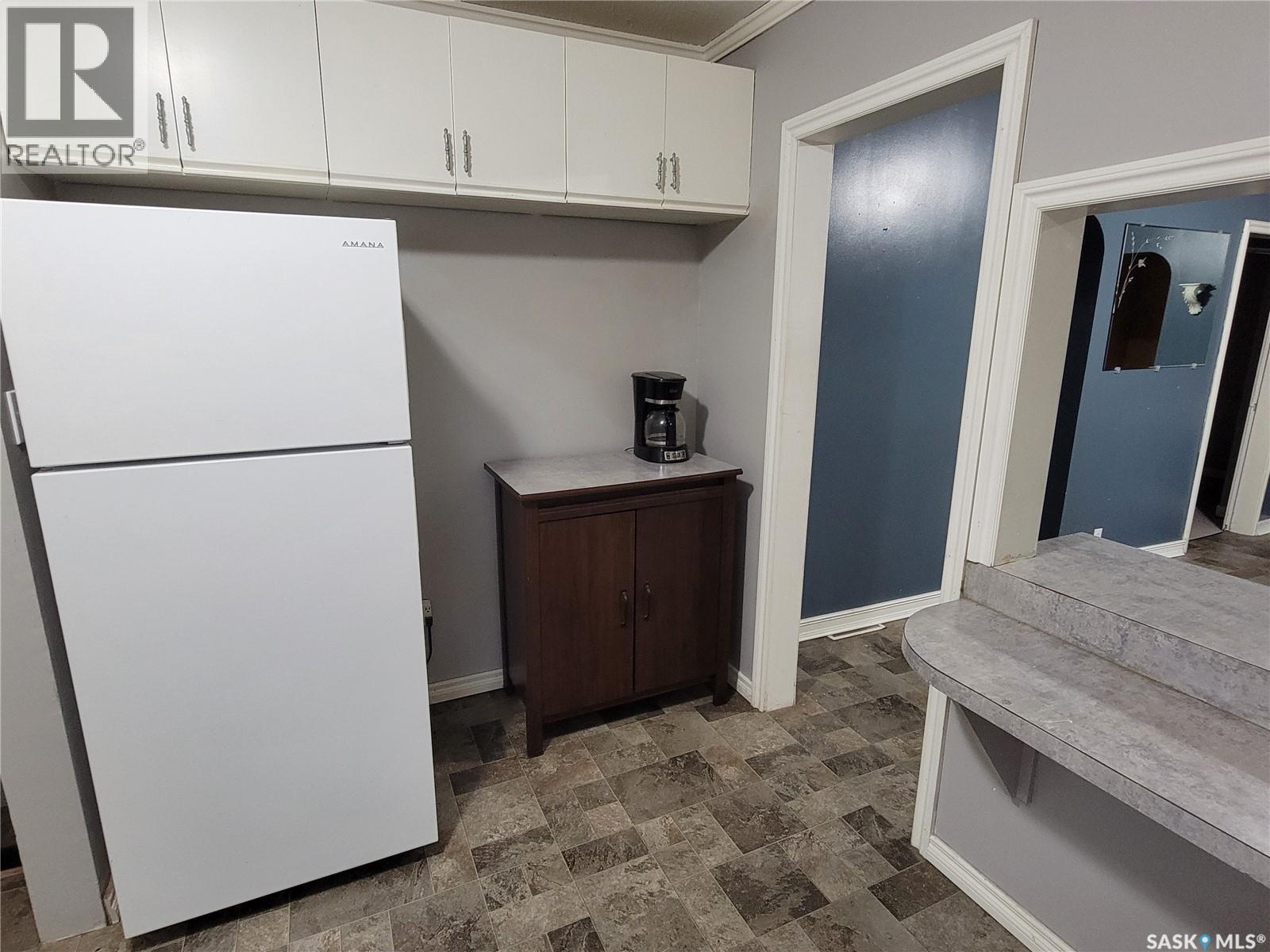 235 2nd Avenue E, Unity, Saskatchewan  S0K 4L0 - Photo 3 - SK037432