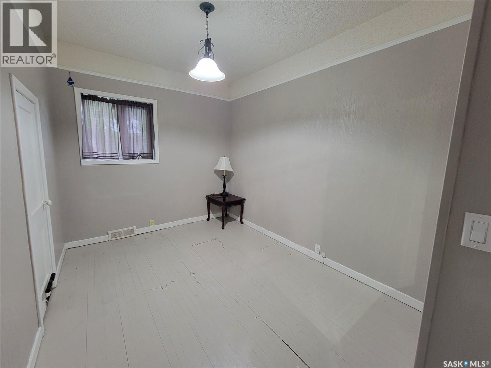 235 2nd Avenue E, Unity, Saskatchewan  S0K 4L0 - Photo 9 - SK037432