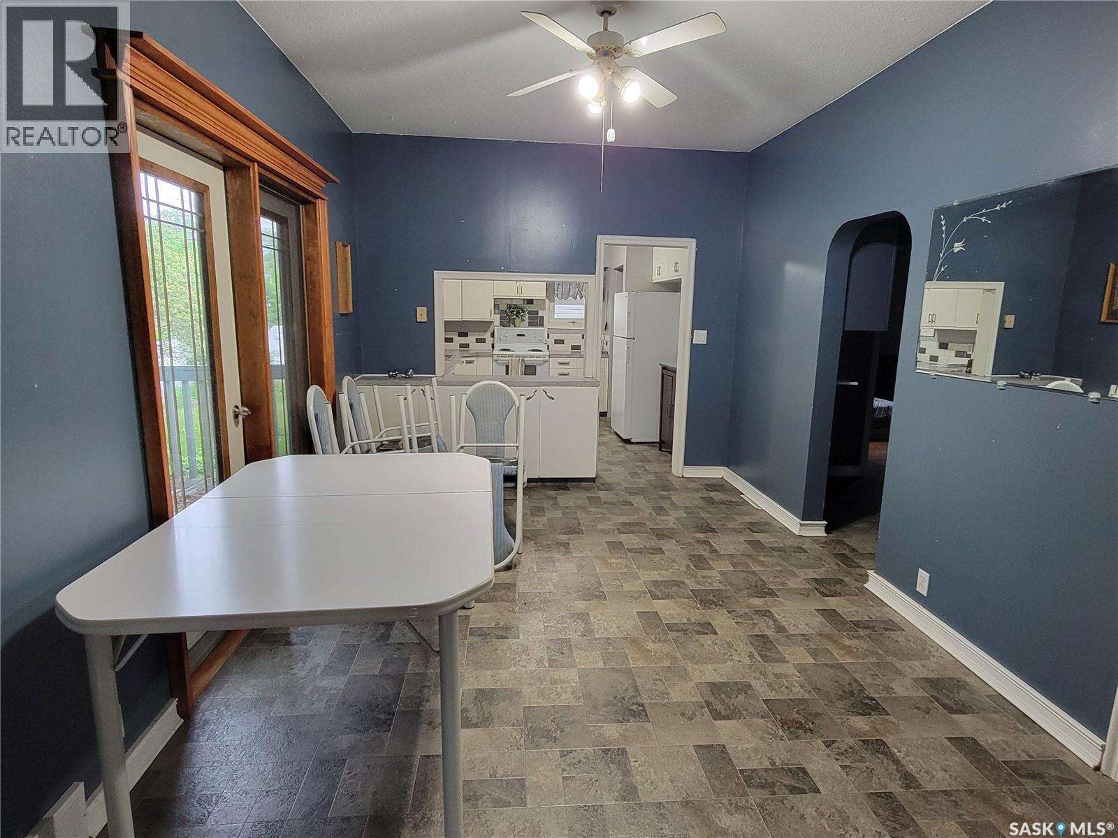 235 2nd Avenue E, Unity, Saskatchewan  S0K 4L0 - Photo 6 - SK037432