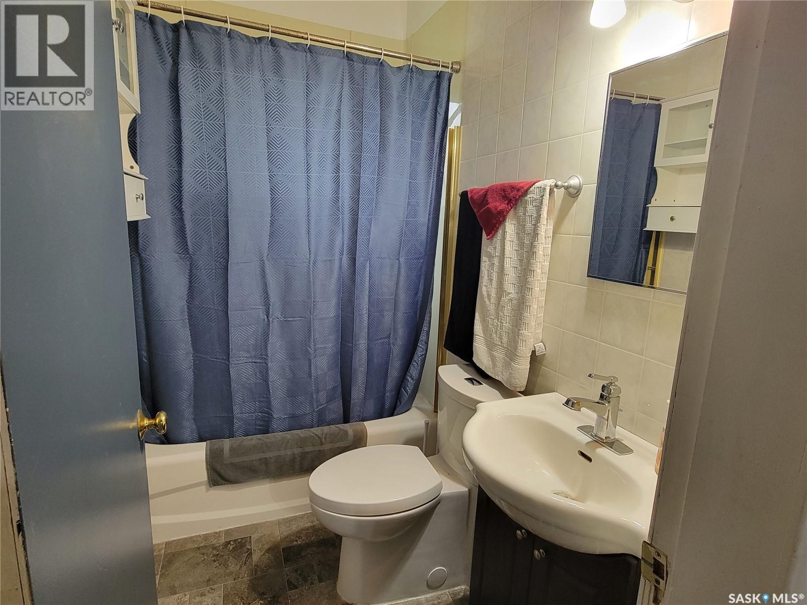235 2nd Avenue E, Unity, Saskatchewan  S0K 4L0 - Photo 7 - SK037432