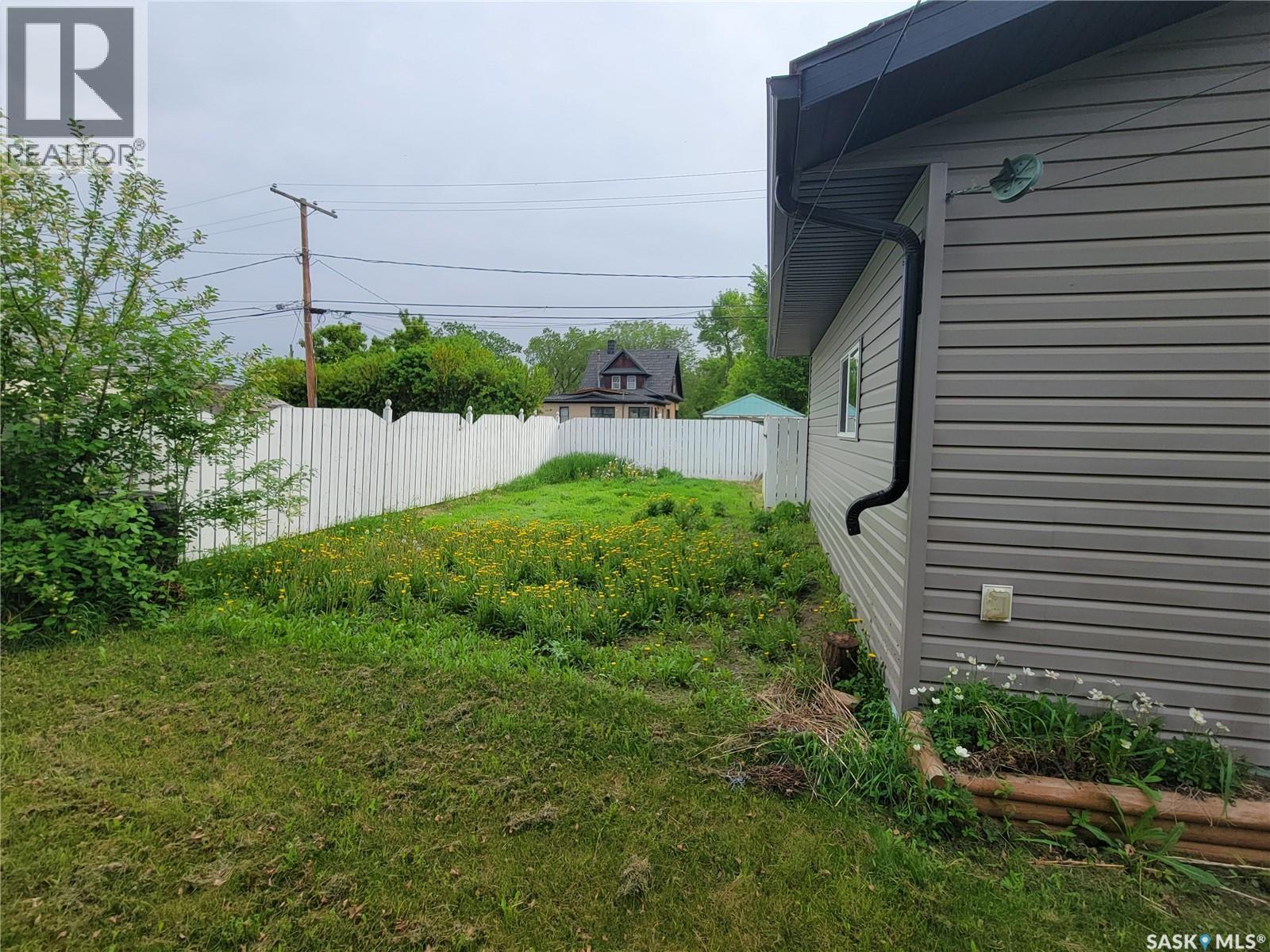 235 2nd Avenue E, Unity, Saskatchewan  S0K 4L0 - Photo 26 - SK037432