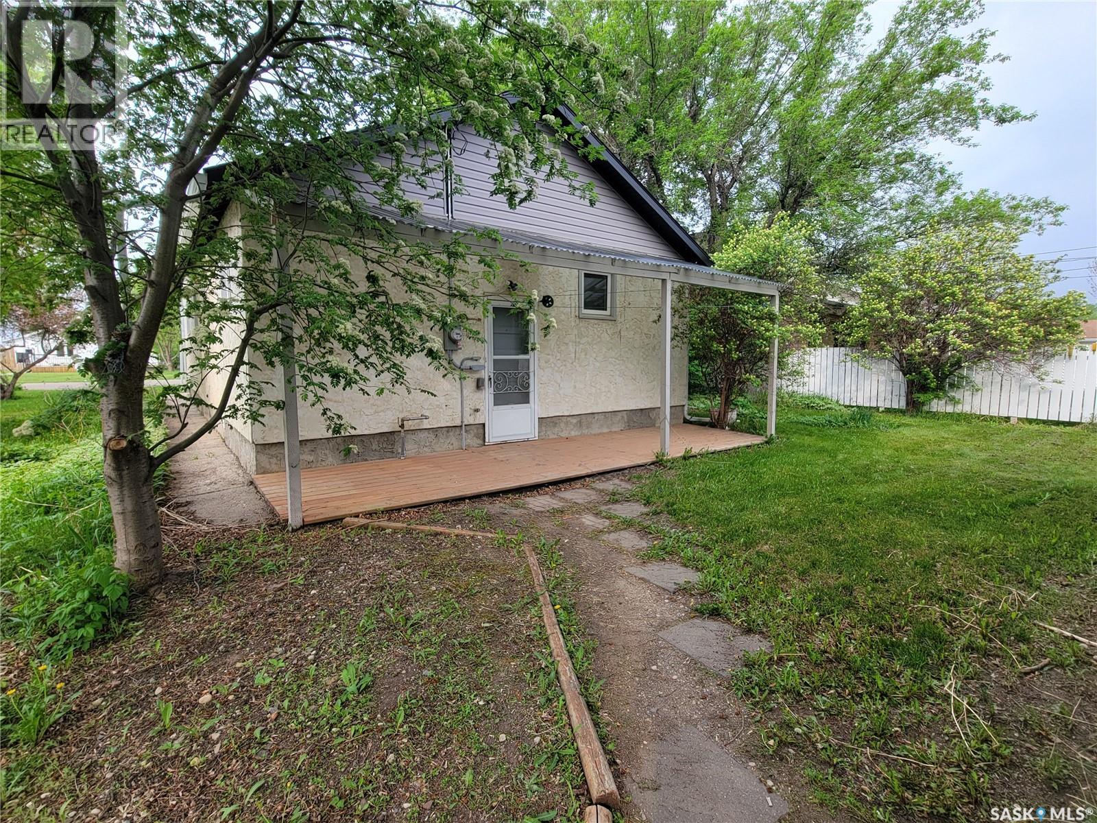 235 2nd Avenue E, Unity, Saskatchewan  S0K 4L0 - Photo 25 - SK037432