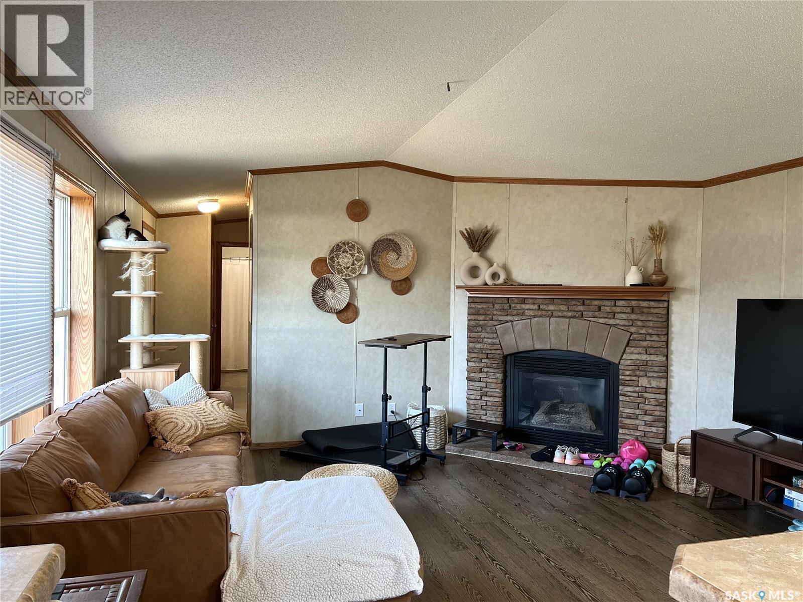 609 6th Street E, Meadow Lake, Saskatchewan S9X 1X9 - Photo 4 - SK037802