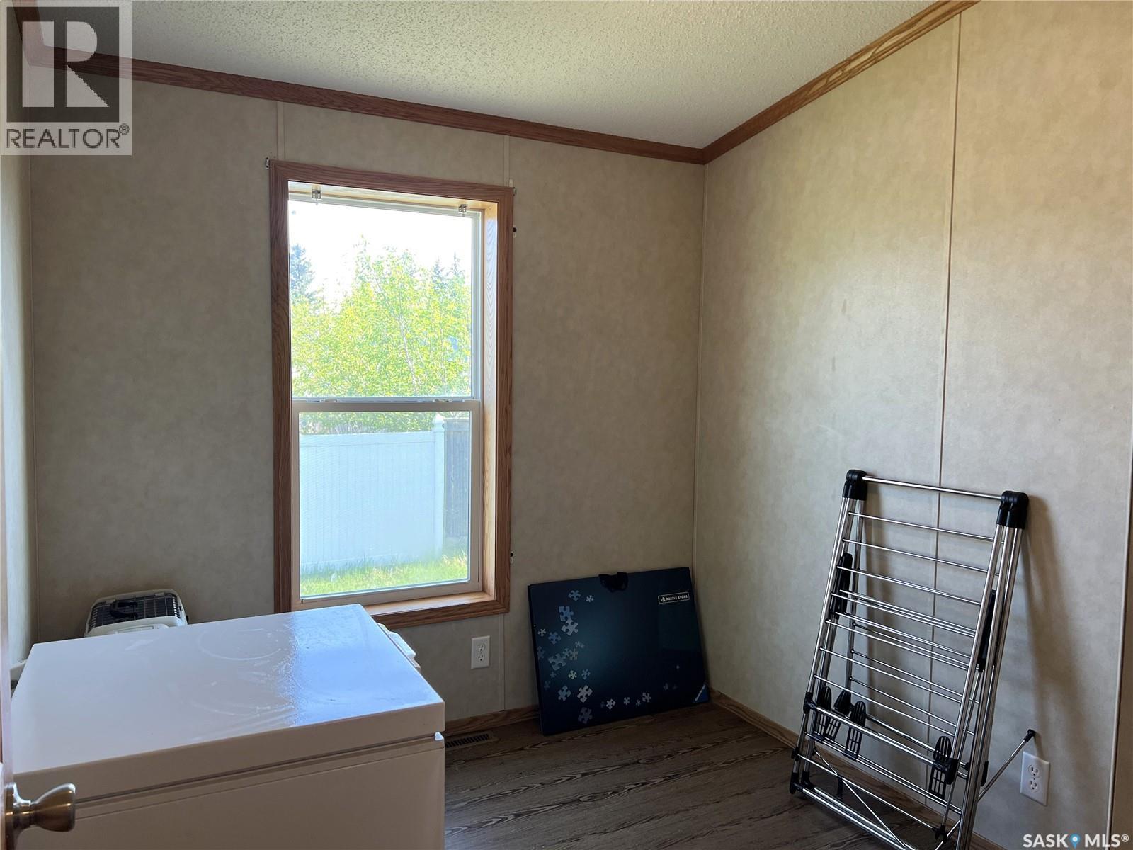 609 6th Street E, Meadow Lake, Saskatchewan S9X 1X9 - Photo 7 - SK037802