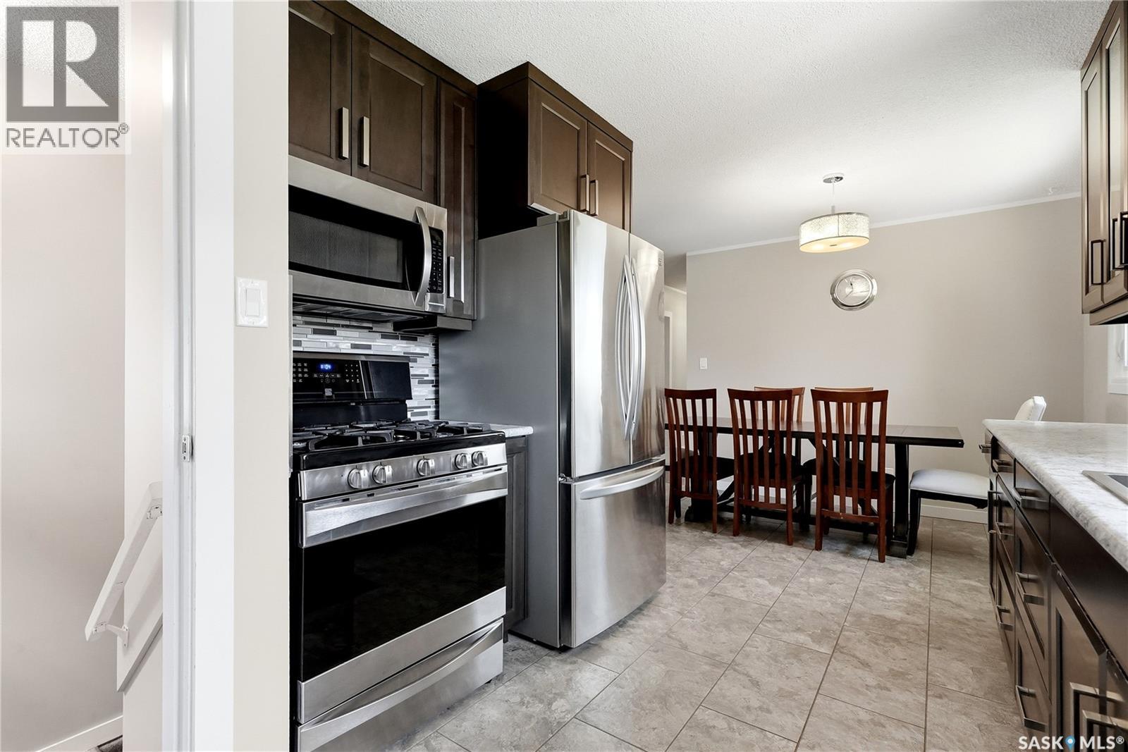 532 East Place, Saskatoon, Saskatchewan  S7J 2Y8 - Photo 14 - SK037771