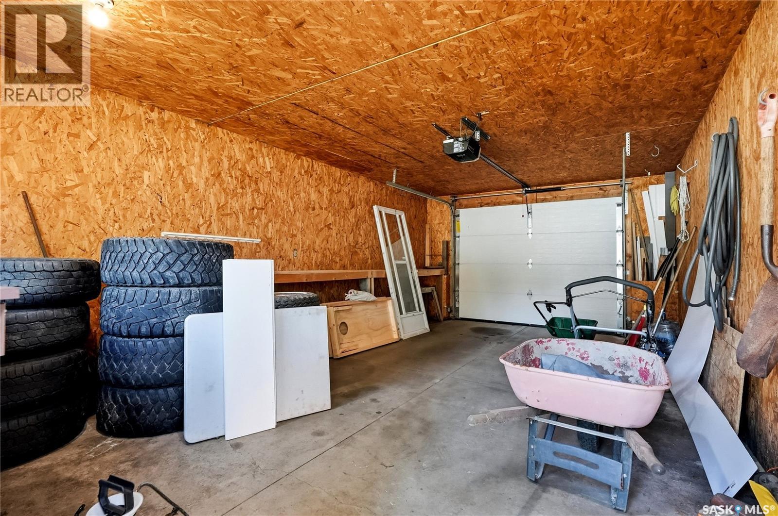 532 East Place, Saskatoon, Saskatchewan  S7J 2Y8 - Photo 41 - SK037771