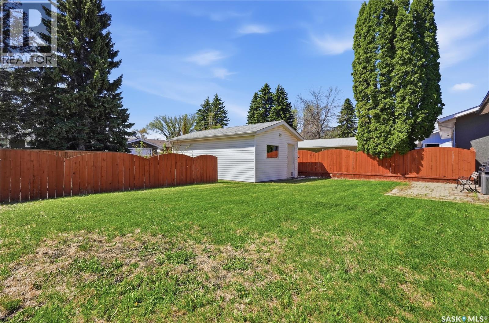 532 East Place, Saskatoon, Saskatchewan  S7J 2Y8 - Photo 46 - SK037771
