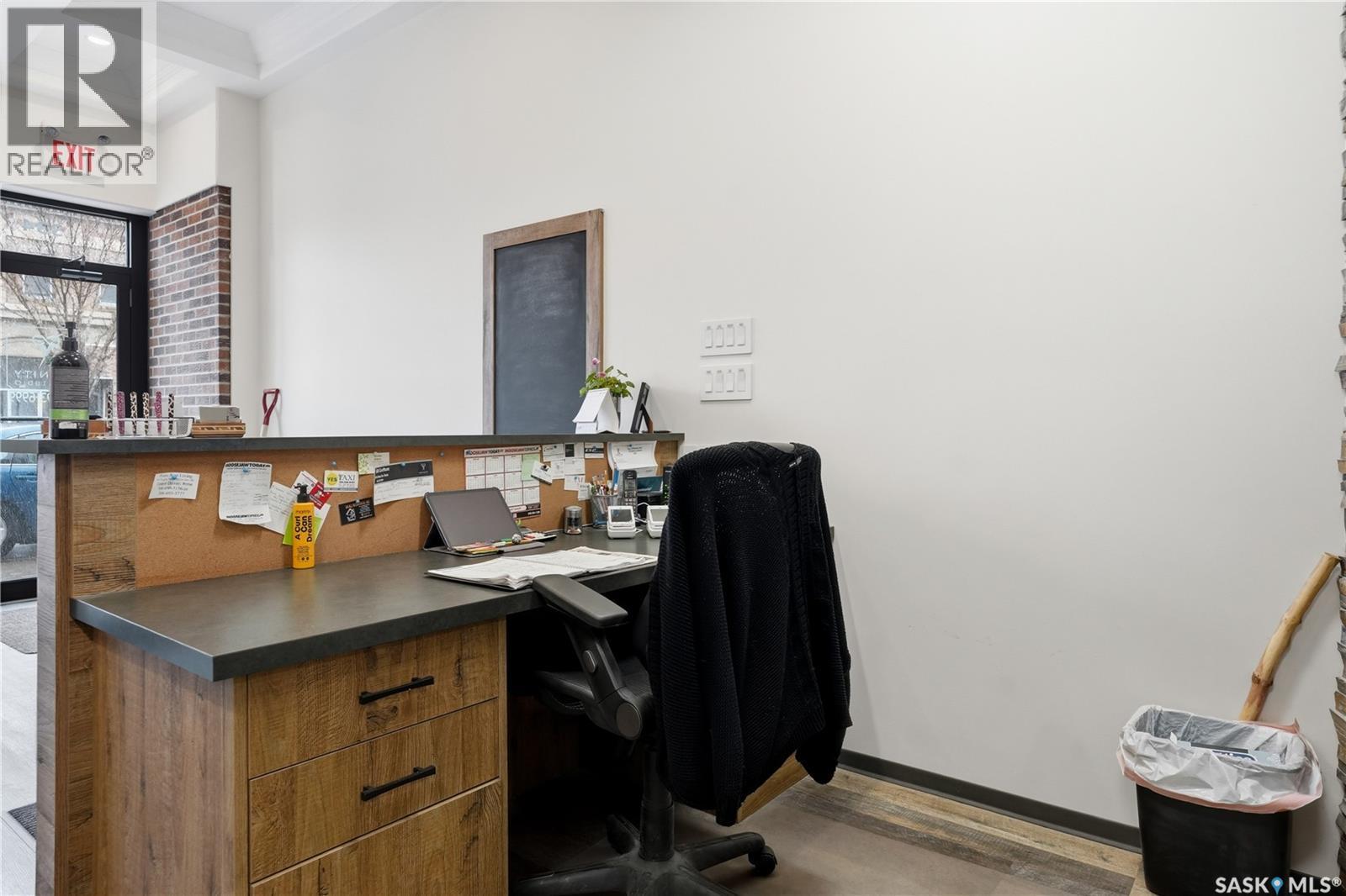 330 Main Street N, Moose Jaw, Saskatchewan  S6H 3J9 - Photo 7 - SK037693