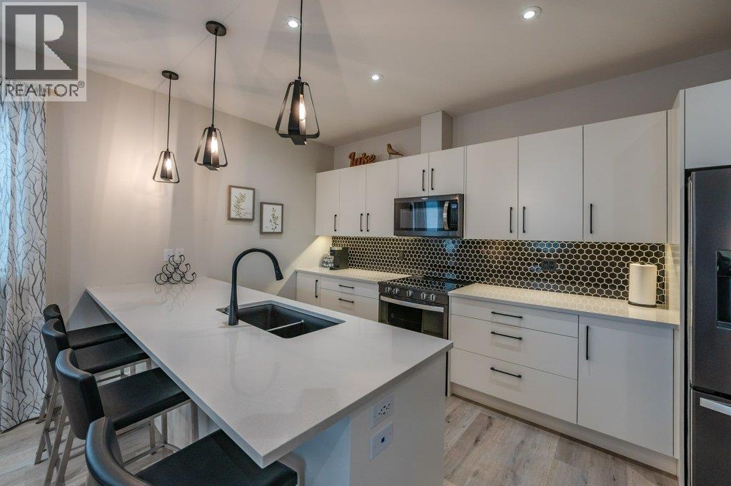 535 Westminster Avenue W Unit# 102, Penticton, British Columbia  V2A 1K4 - Photo 4 - 10389535