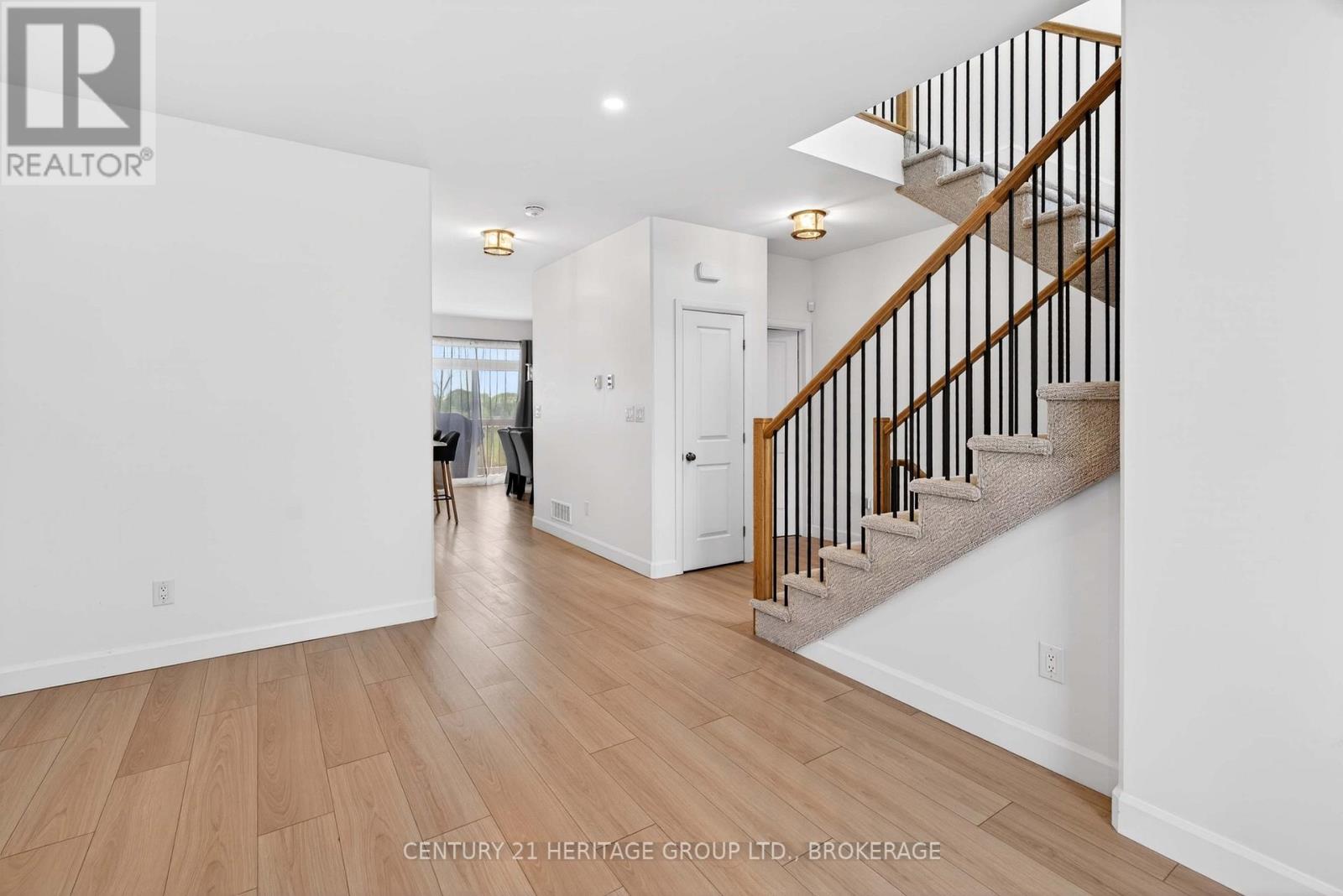 189 Superior Drive, Loyalist, Ontario  K7N 0E9 - Photo 12 - X13223358