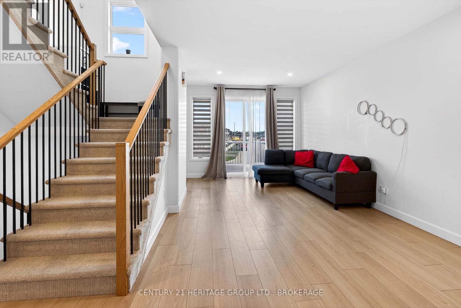 189 Superior Drive, Loyalist, Ontario  K7N 0E9 - Photo 7 - X13223358