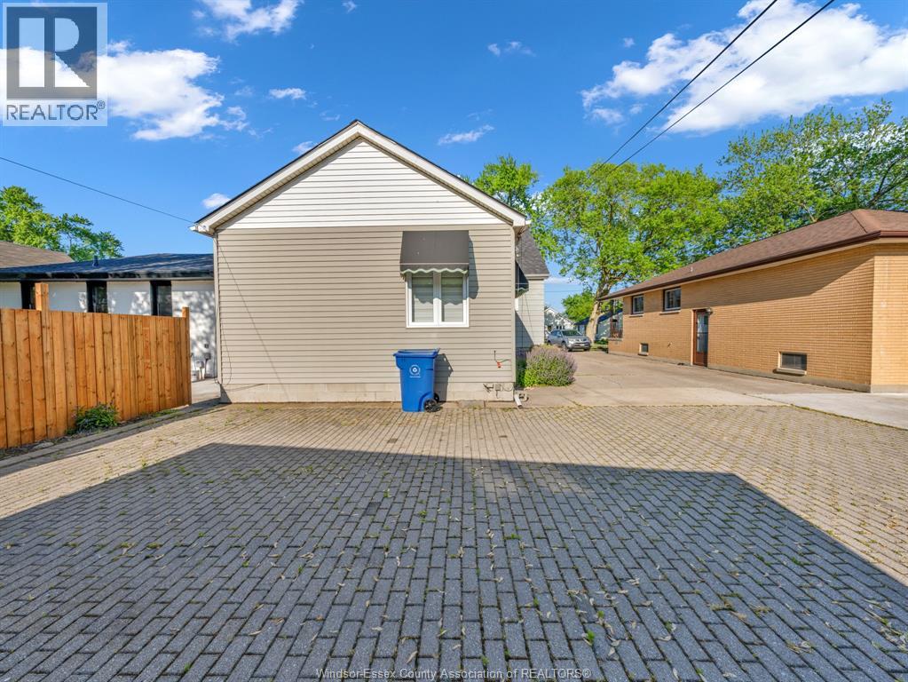561 Elinor Street, Windsor, Ontario  N8P 1E3 - Photo 35 - 26012673