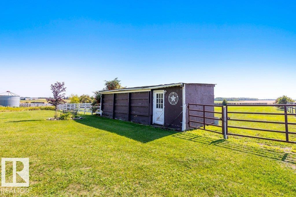 25421 Twp Road 554, Rural Sturgeon County, Alberta  T8R 2G7 - Photo 53 - E4469432