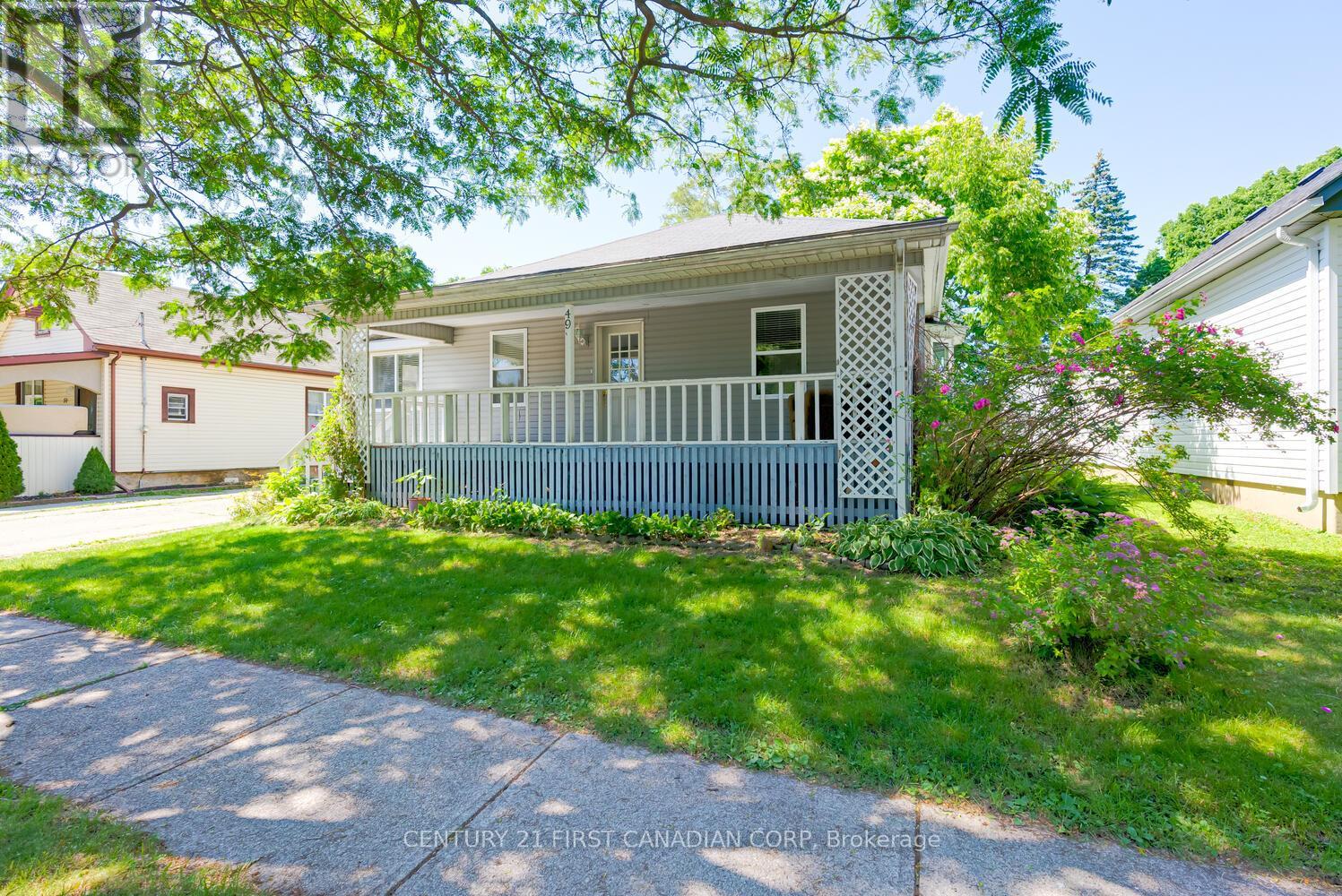 49 Charles Street, London North, Ontario  N6H 1H1 - Photo 2 - X13223316