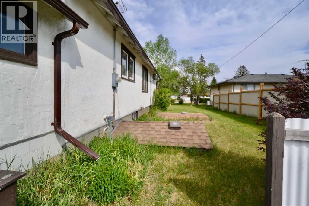 308 Walsh Avenue, Acme, Alberta  T0M 0A0 - Photo 3 - A2316124