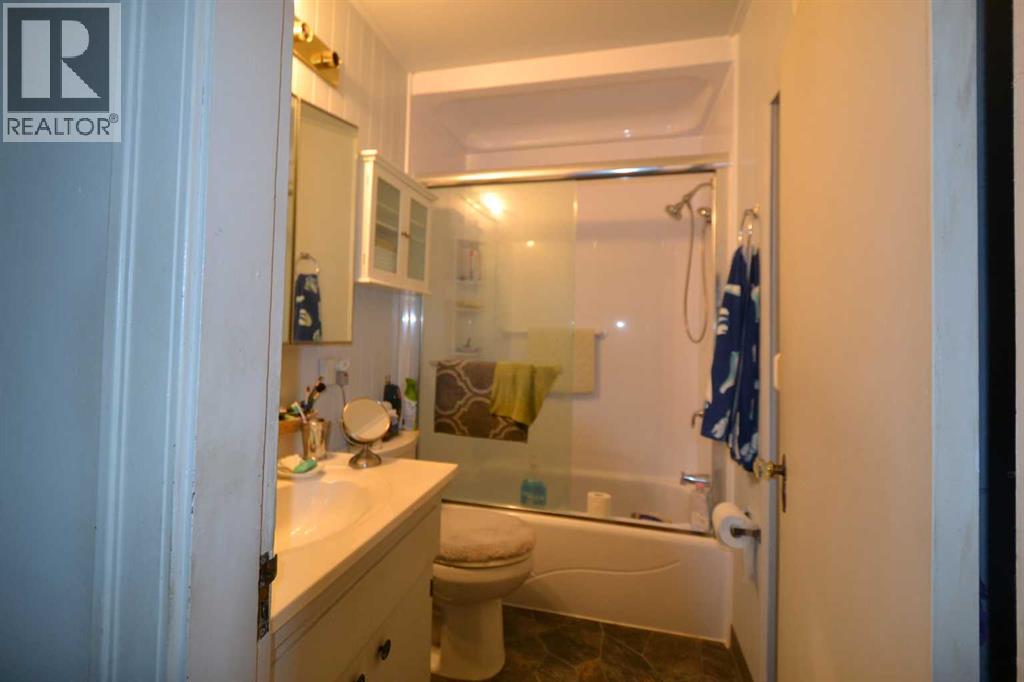 308 Walsh Avenue, Acme, Alberta  T0M 0A0 - Photo 16 - A2316124