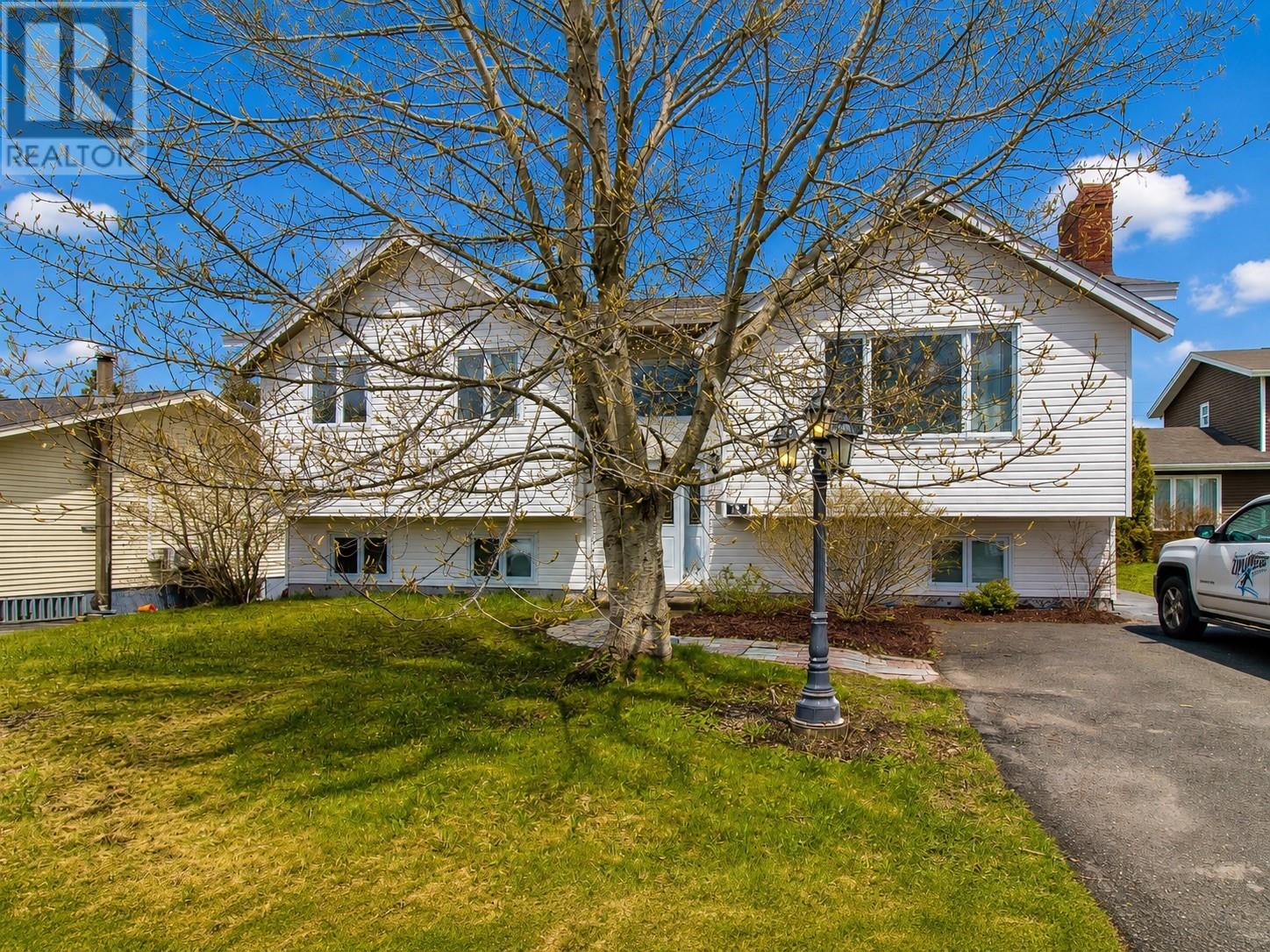 12 Portsmouth Close, Mount Pearl, Newfoundland & Labrador  A1N 3Y2 - Photo 2 - 1296134
