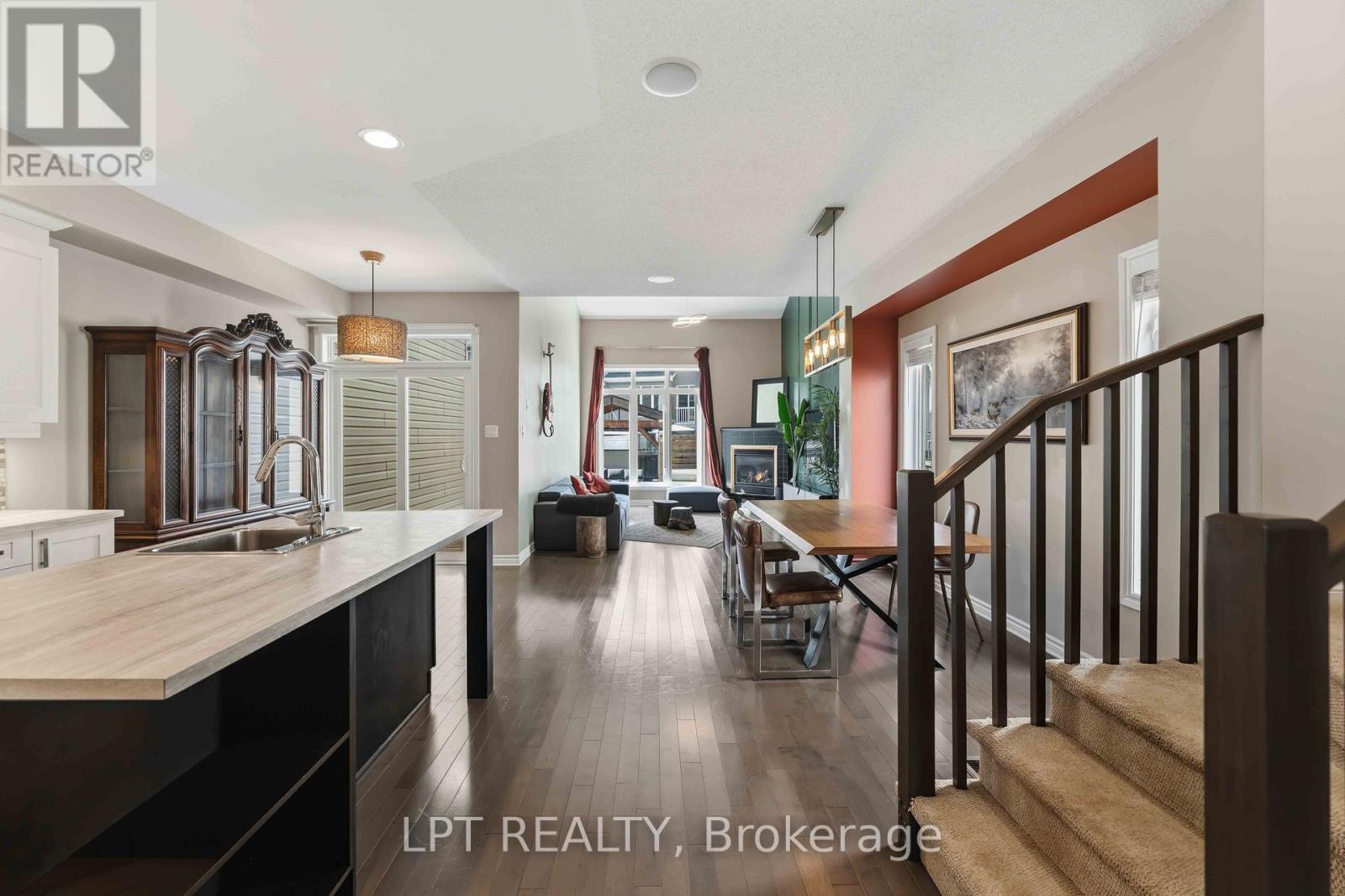 321 Kingbrook Drive, Ottawa, Ontario K2M 0G1 - Photo 3 - X13223094