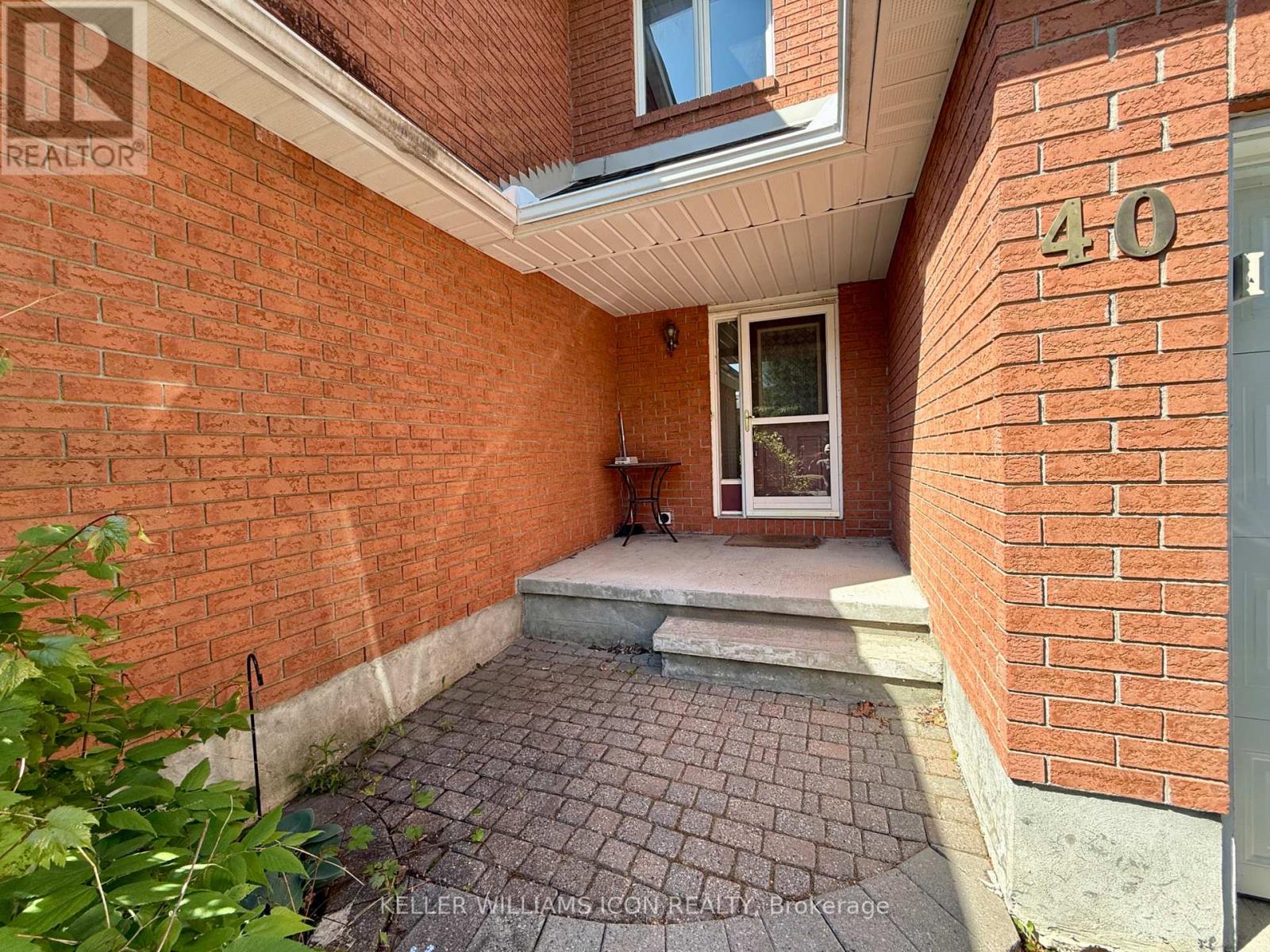 40 Thornbury Crescent, Ottawa, Ontario  K2G 6C5 - Photo 2 - X13223298