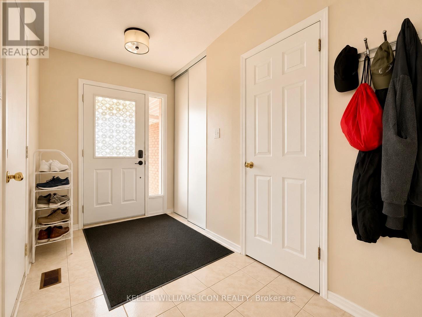 40 Thornbury Crescent, Ottawa, Ontario  K2G 6C5 - Photo 4 - X13223298