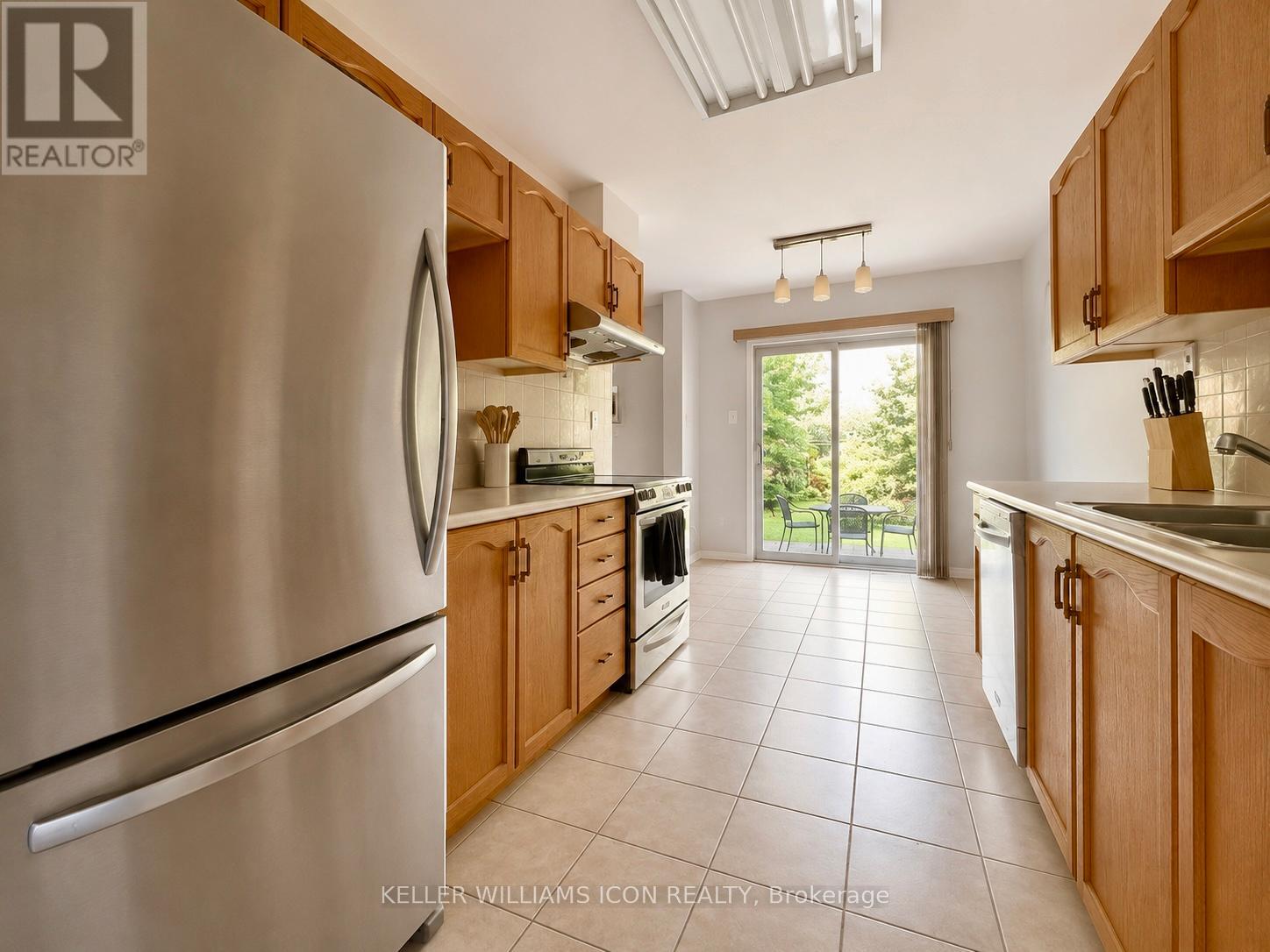 40 Thornbury Crescent, Ottawa, Ontario  K2G 6C5 - Photo 8 - X13223298