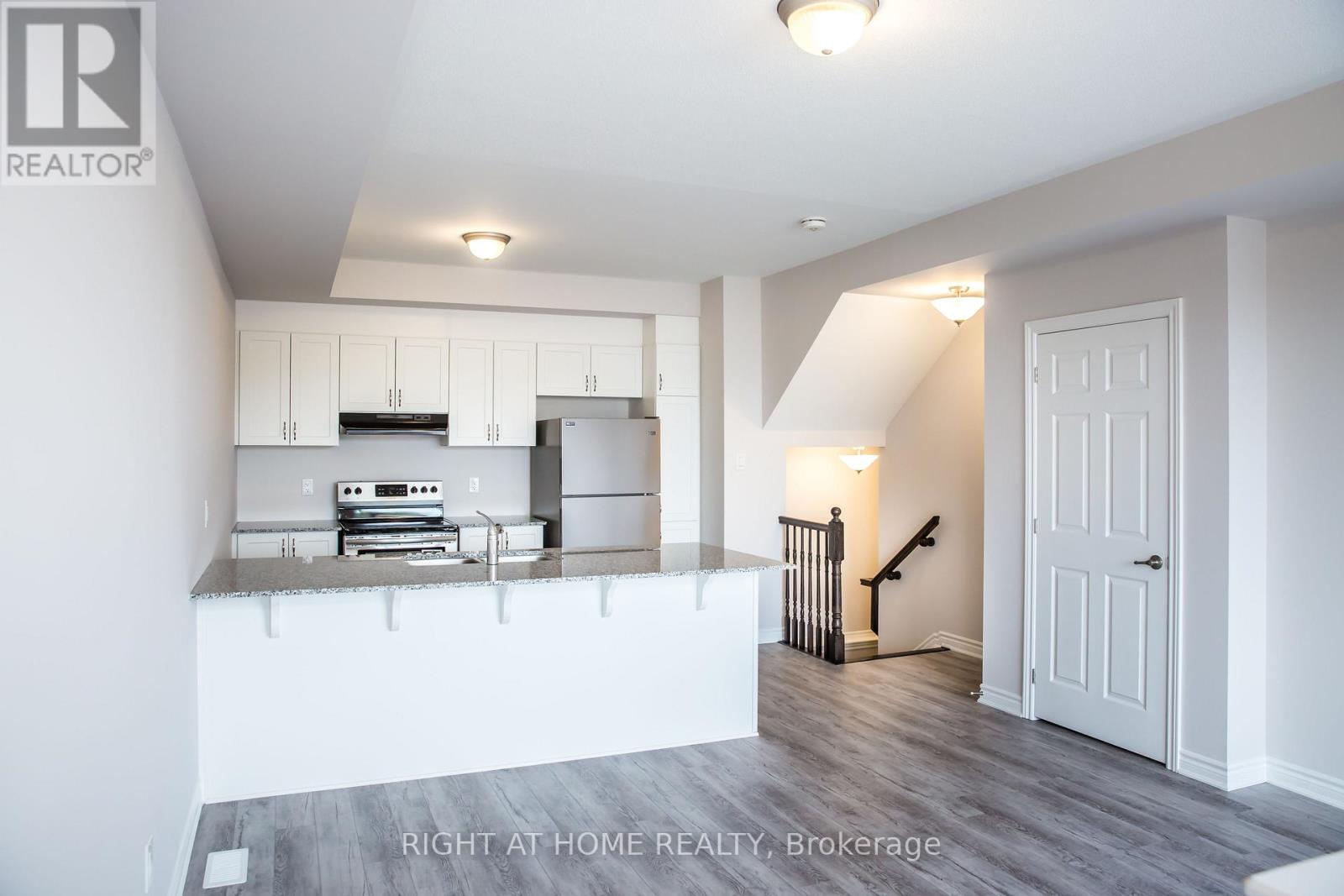561 Ozawa Private, Ottawa, Ontario K1K 5G8 - Photo 4 - X13223324