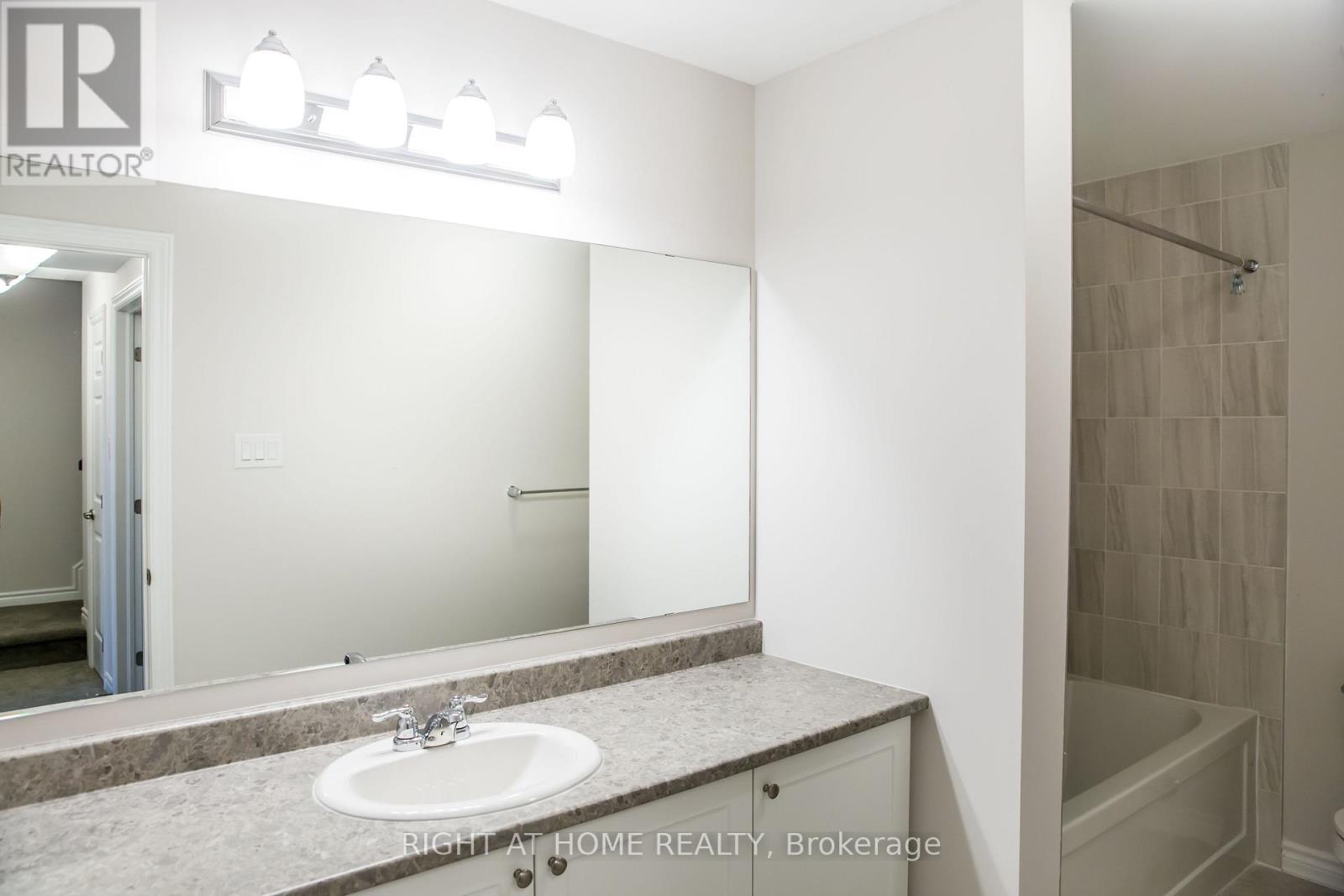561 Ozawa Private, Ottawa, Ontario K1K 5G8 - Photo 8 - X13223324