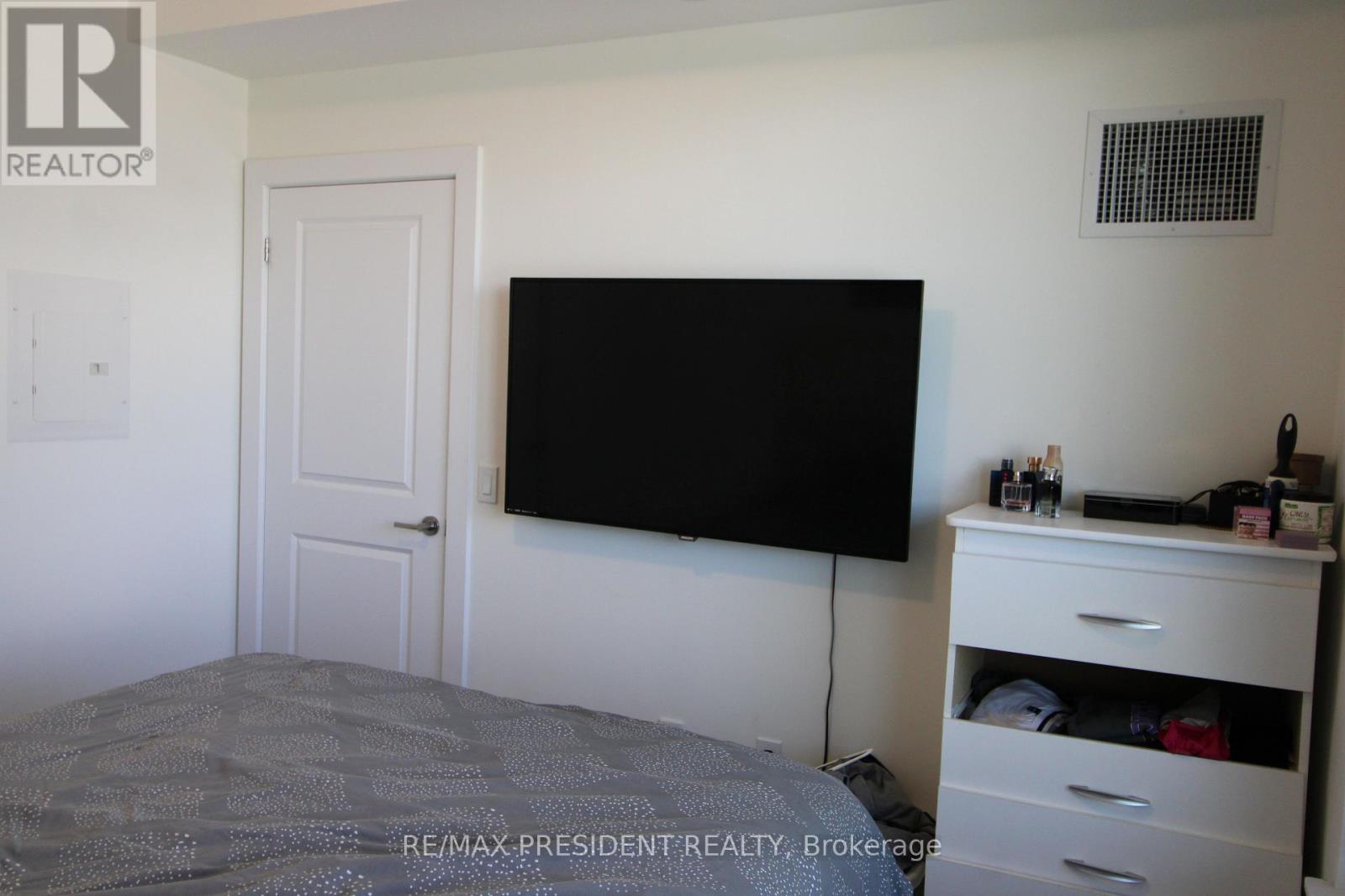 718 - 3220 William Coltson Avenue, Oakville, Ontario  L6H 7X9 - Photo 11 - W13113864